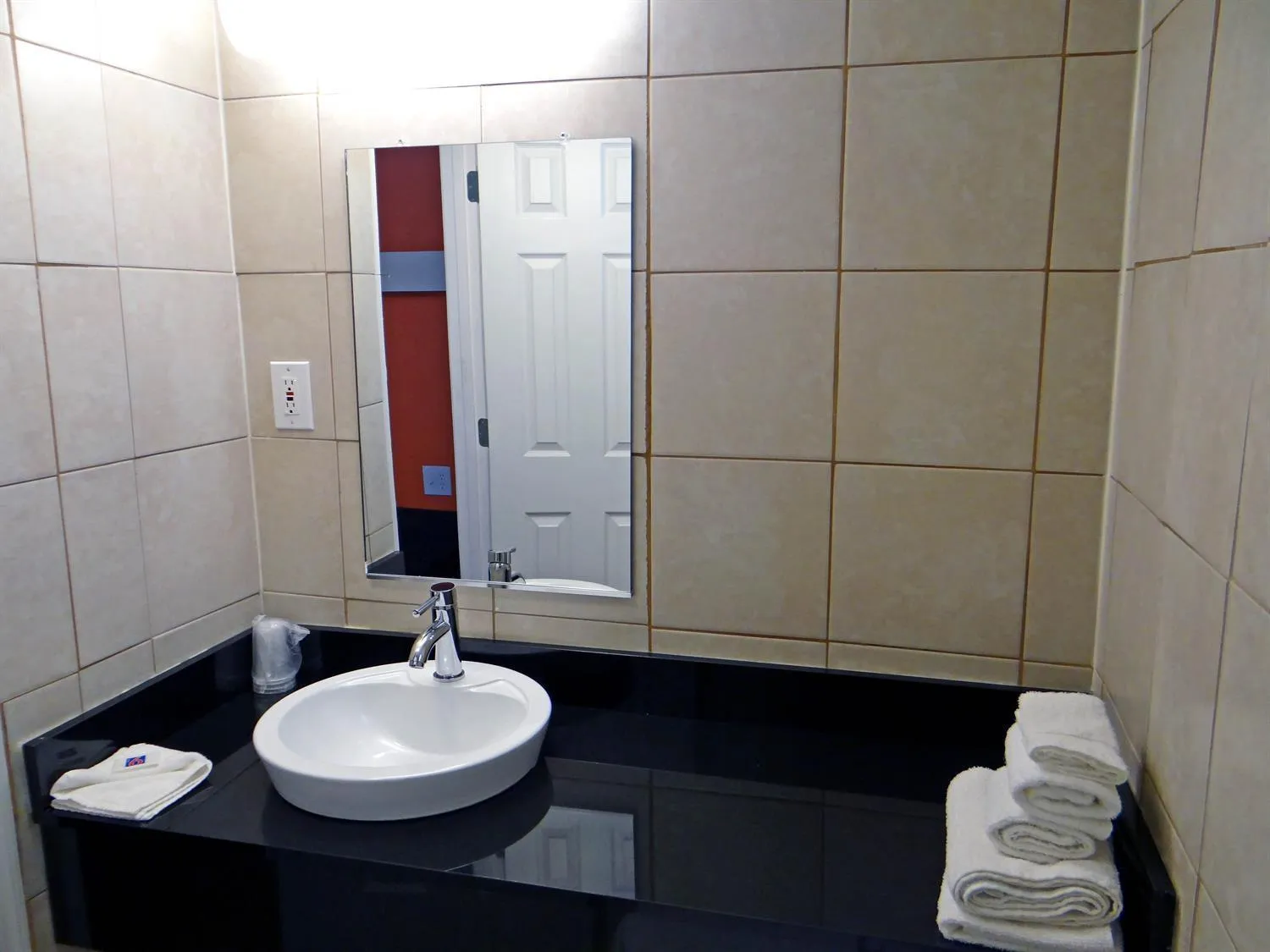 Bathroom in Motel 6 Baltimore MD