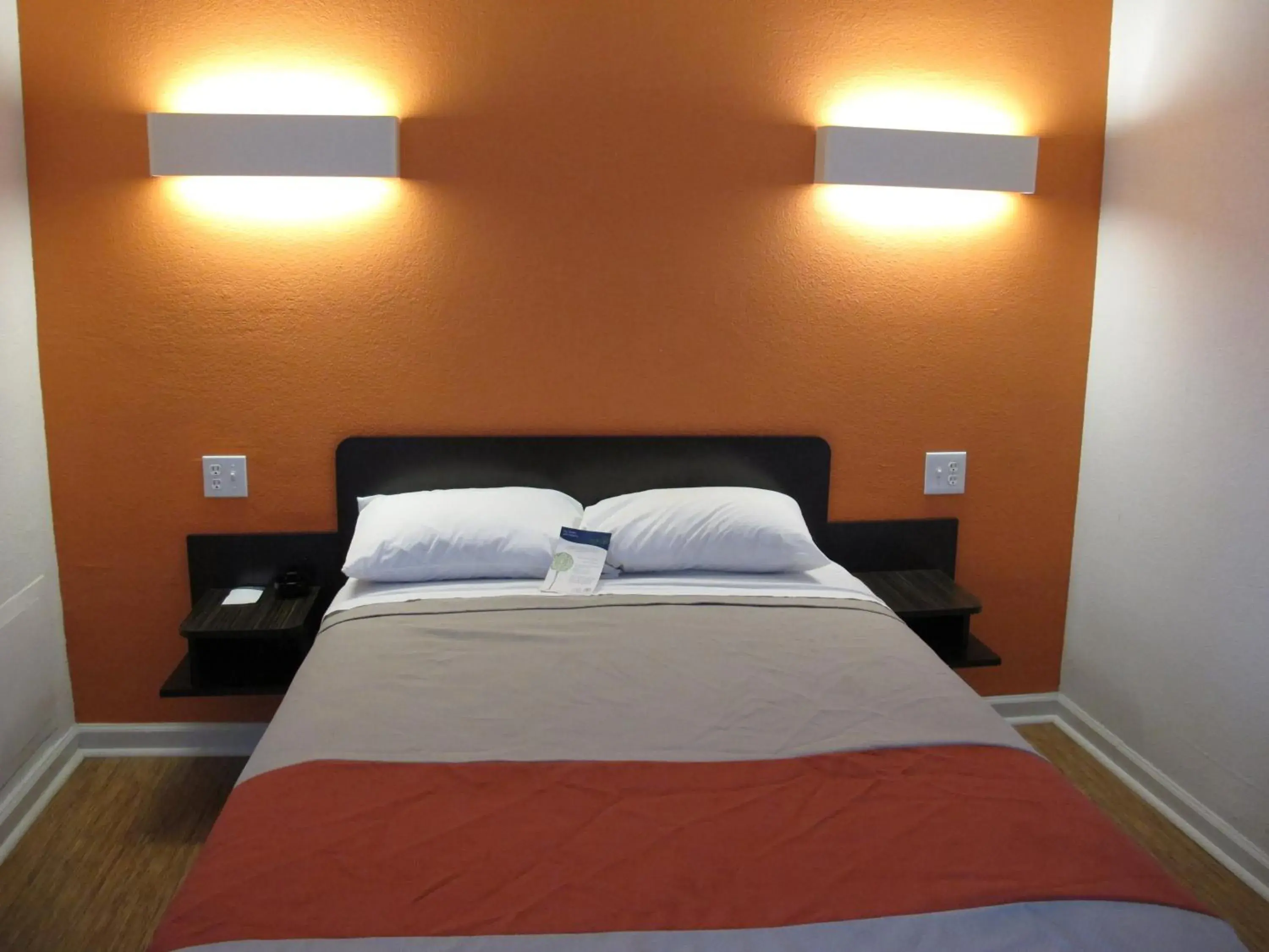 Bed in Motel 6 Baltimore MD Bed in Motel 6 Baltimore MD