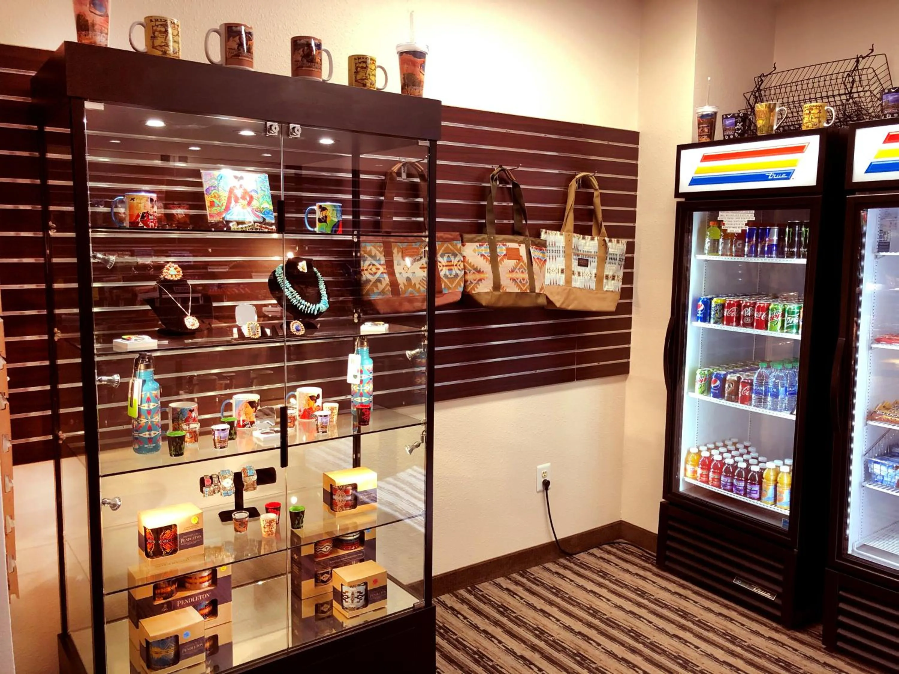 On-site shops in NavajoLand Inn