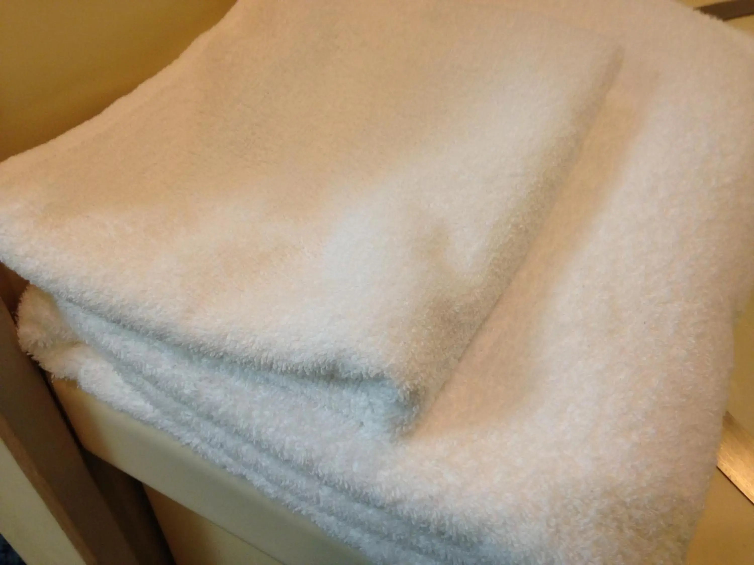 Shower, Bed in Smile Hotel Sendai-Kokubuncho Shower, Bed in Smile Hotel Sendai-Kokubuncho