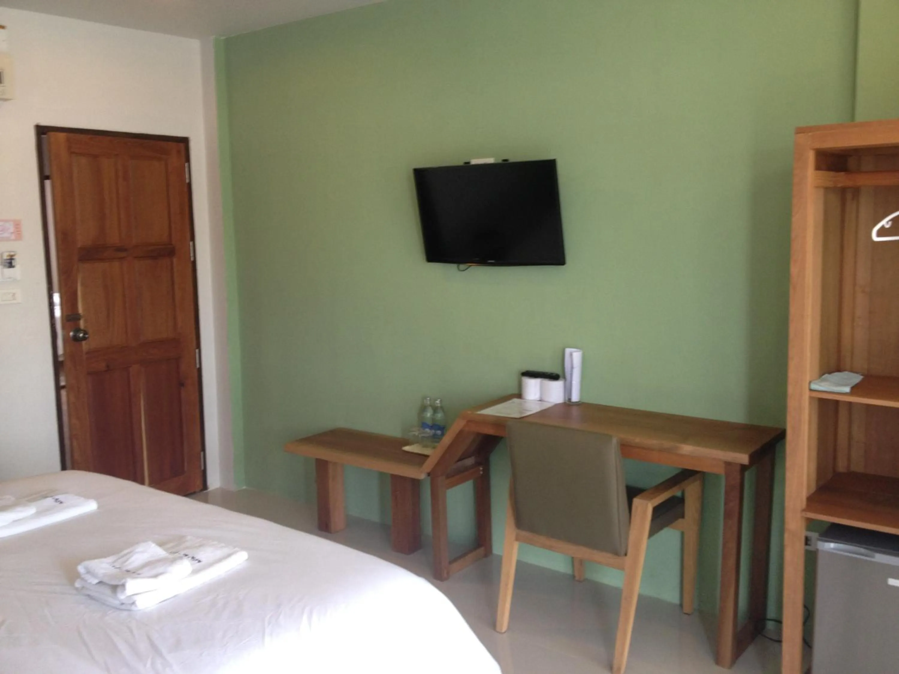 Bed in Norn Nab Dao Rimkhong