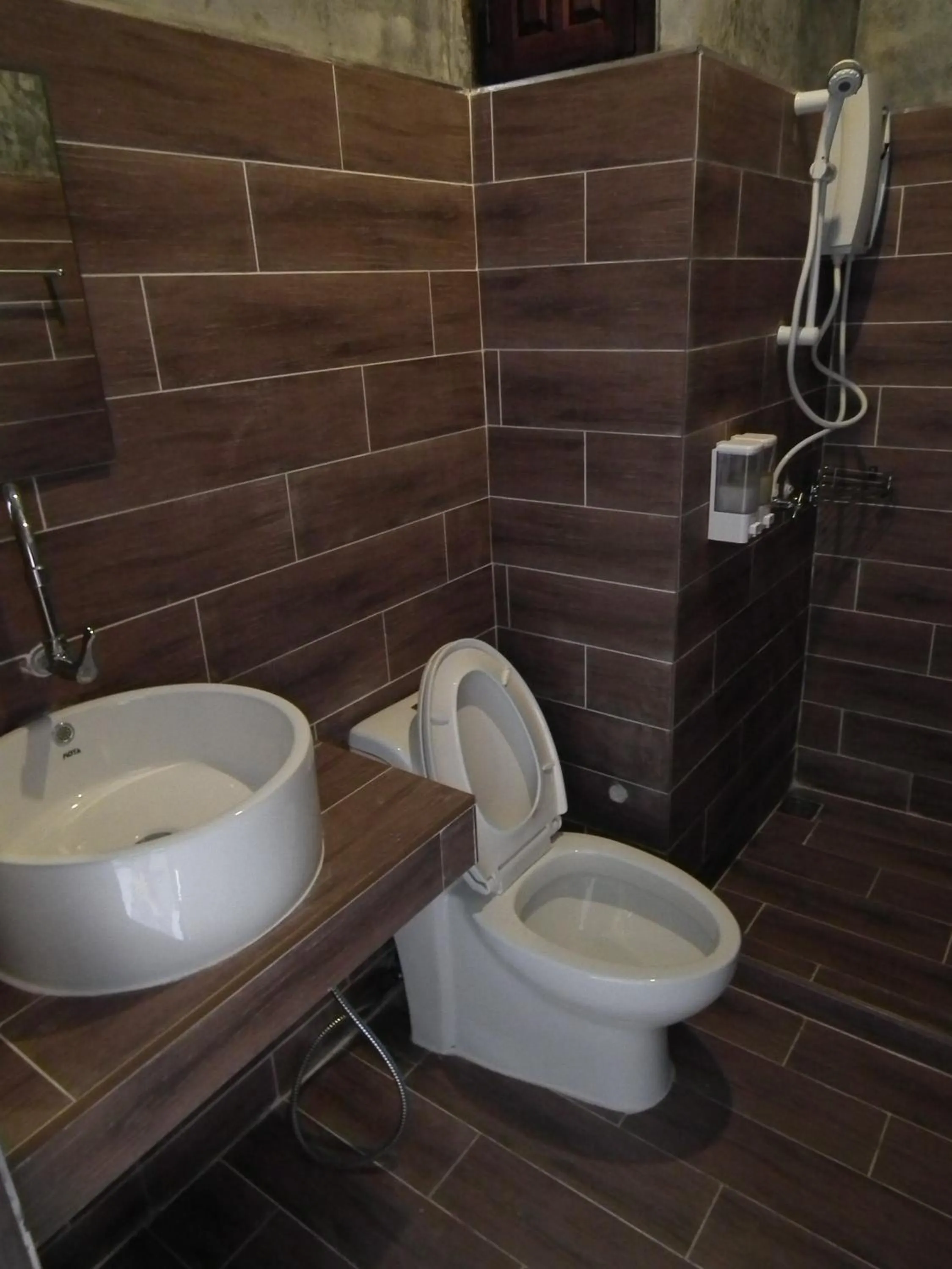 Norn Nab Dao Rimkhong