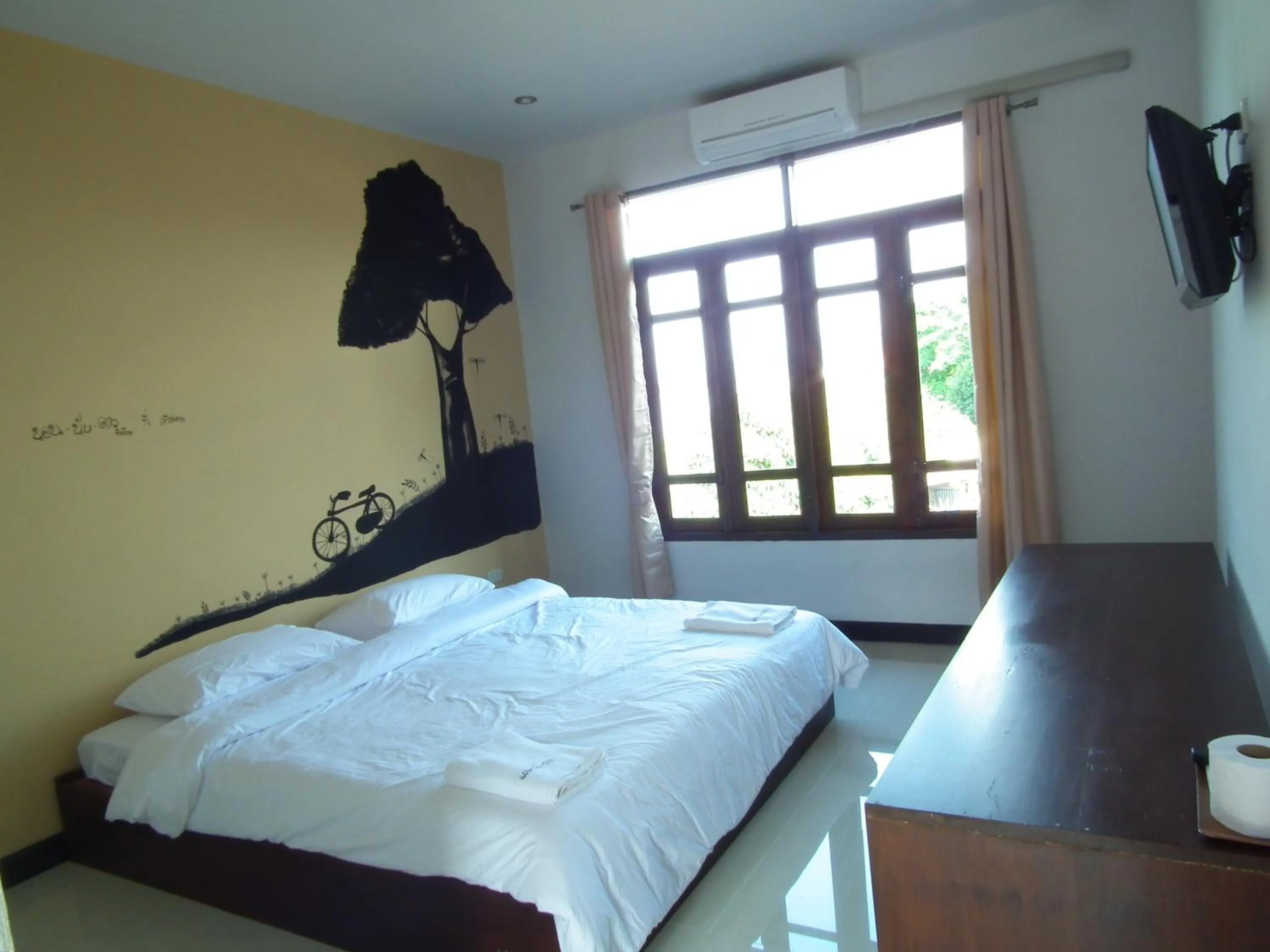 Bed in Norn Nab Dao Rimkhong