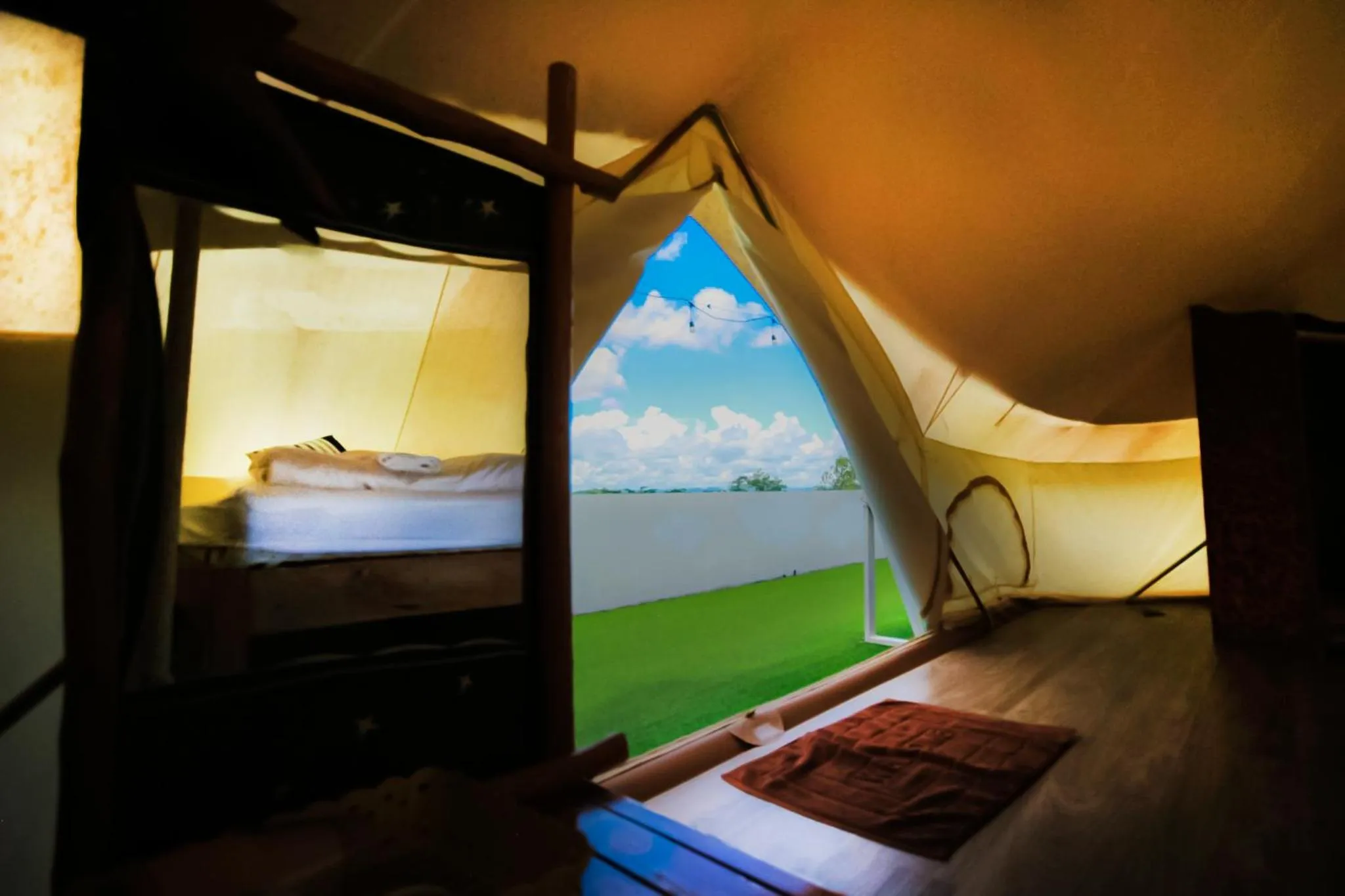 Bed in Norn Nab Dao RimPhu Resort