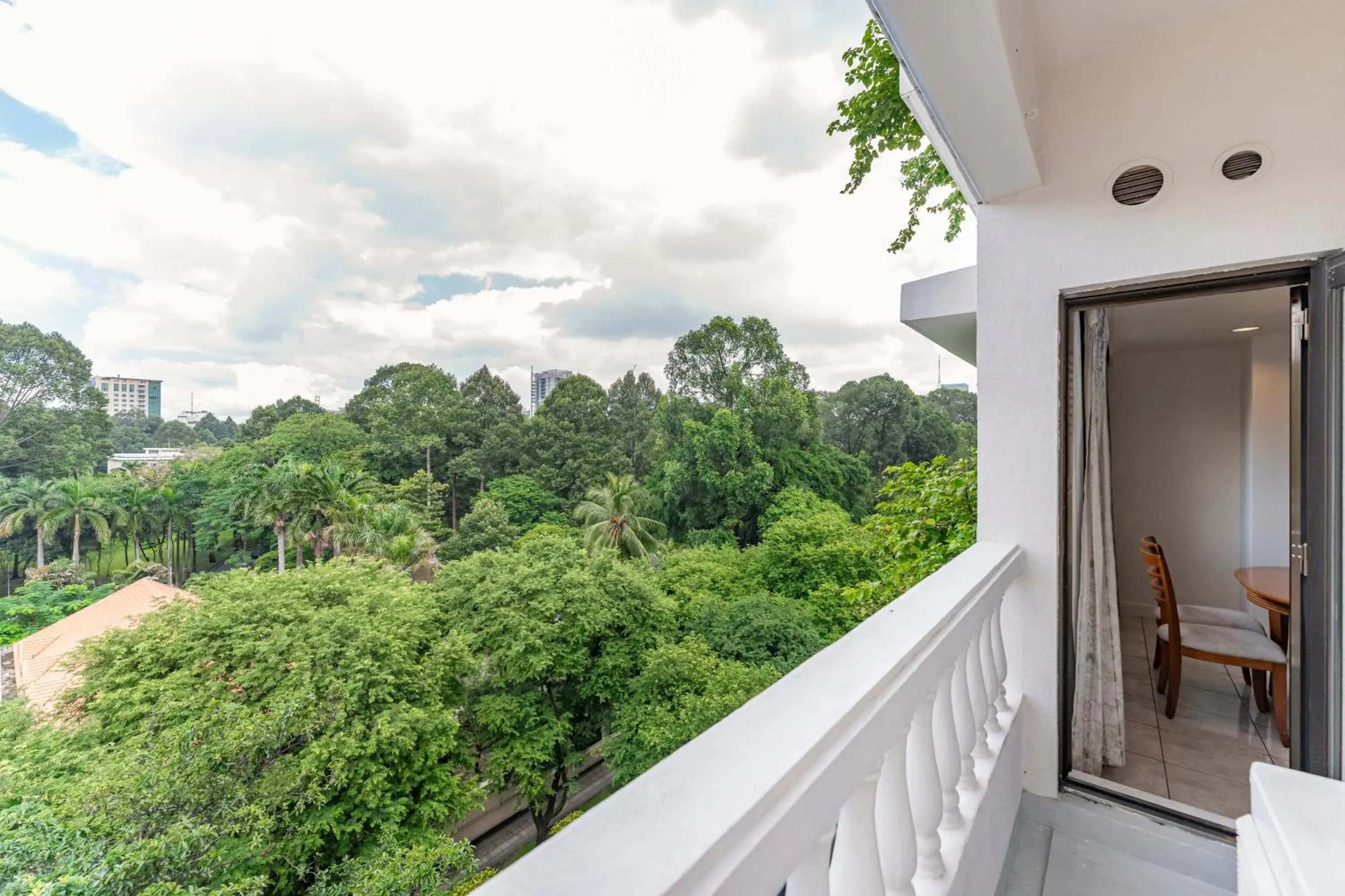 Patio in Garden View Court Suites Ho Chi Minh City Patio in Garden View Court Suites Ho Chi Minh City