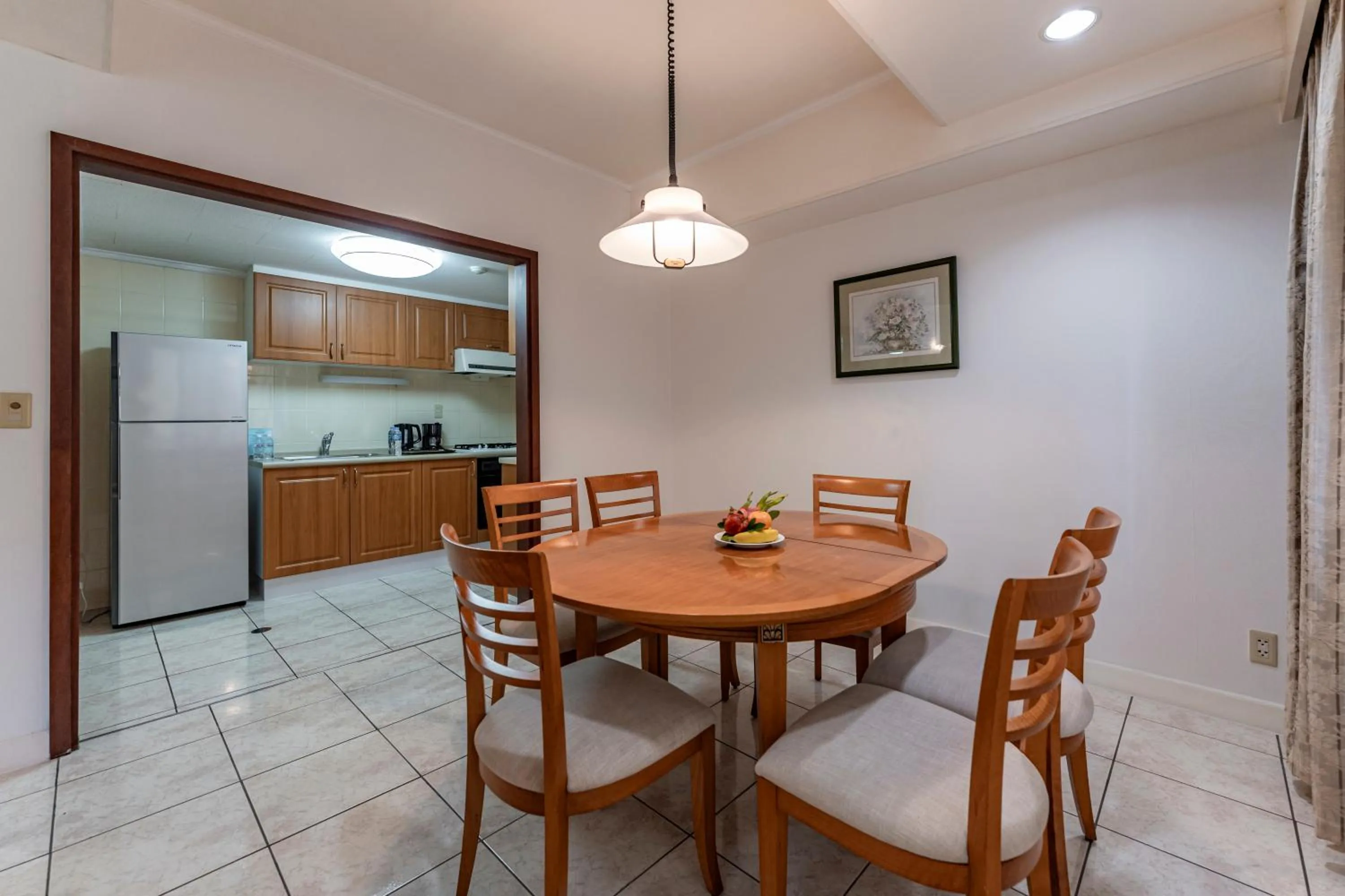 Kitchen or kitchenette in Garden View Court Suites Ho Chi Minh City