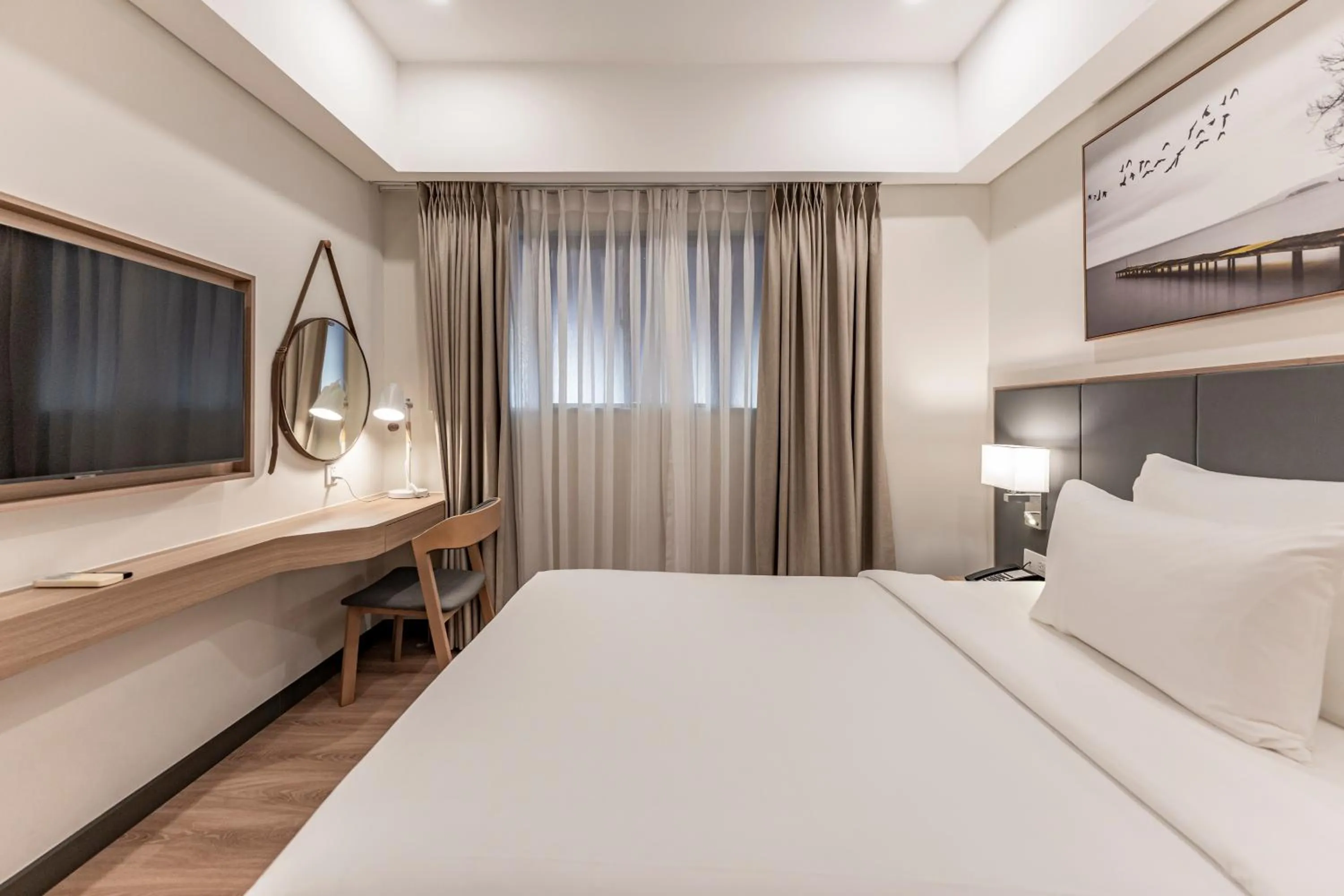 Bed in Garden View Court Suites Ho Chi Minh City