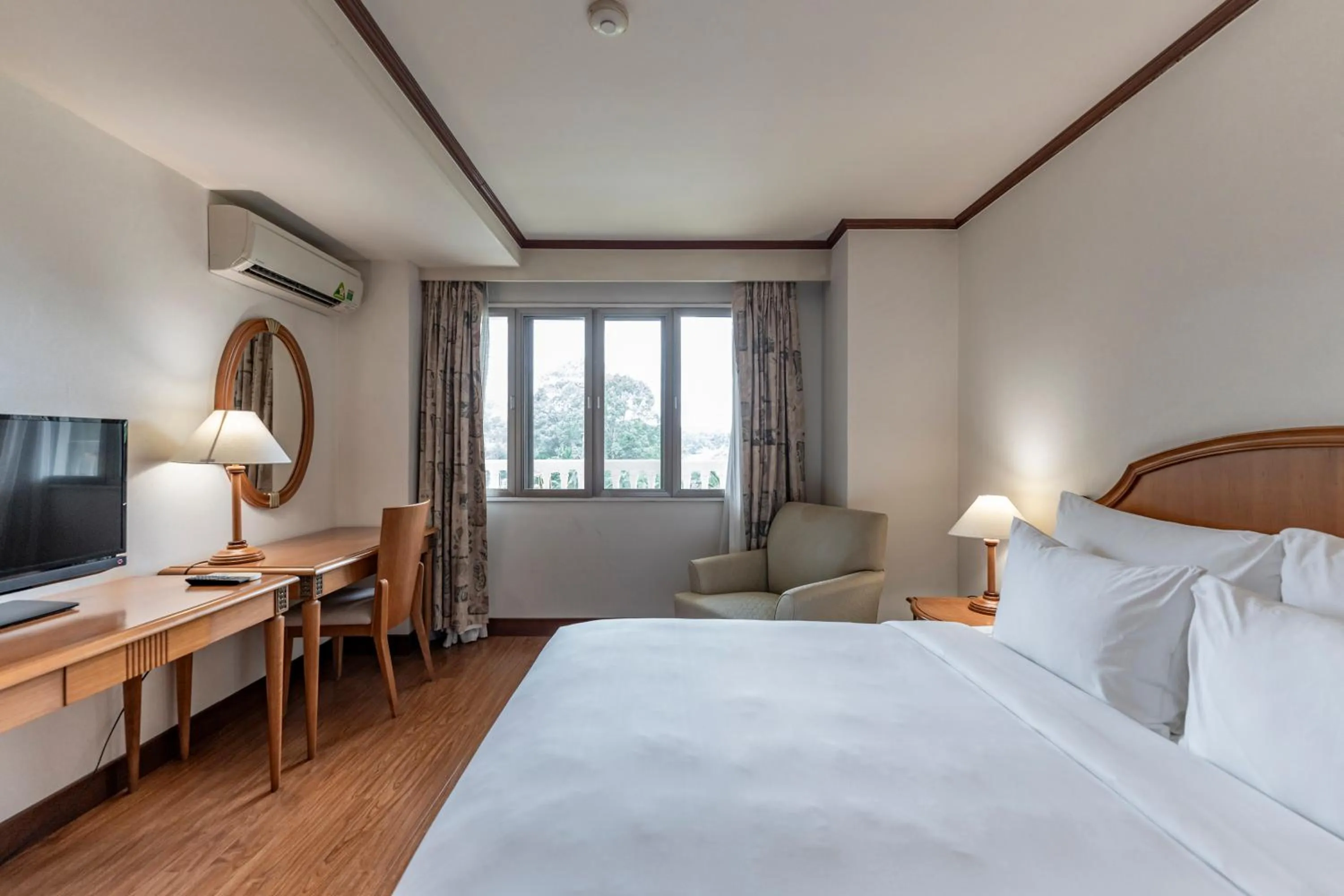 Bed in Garden View Court Suites Ho Chi Minh City