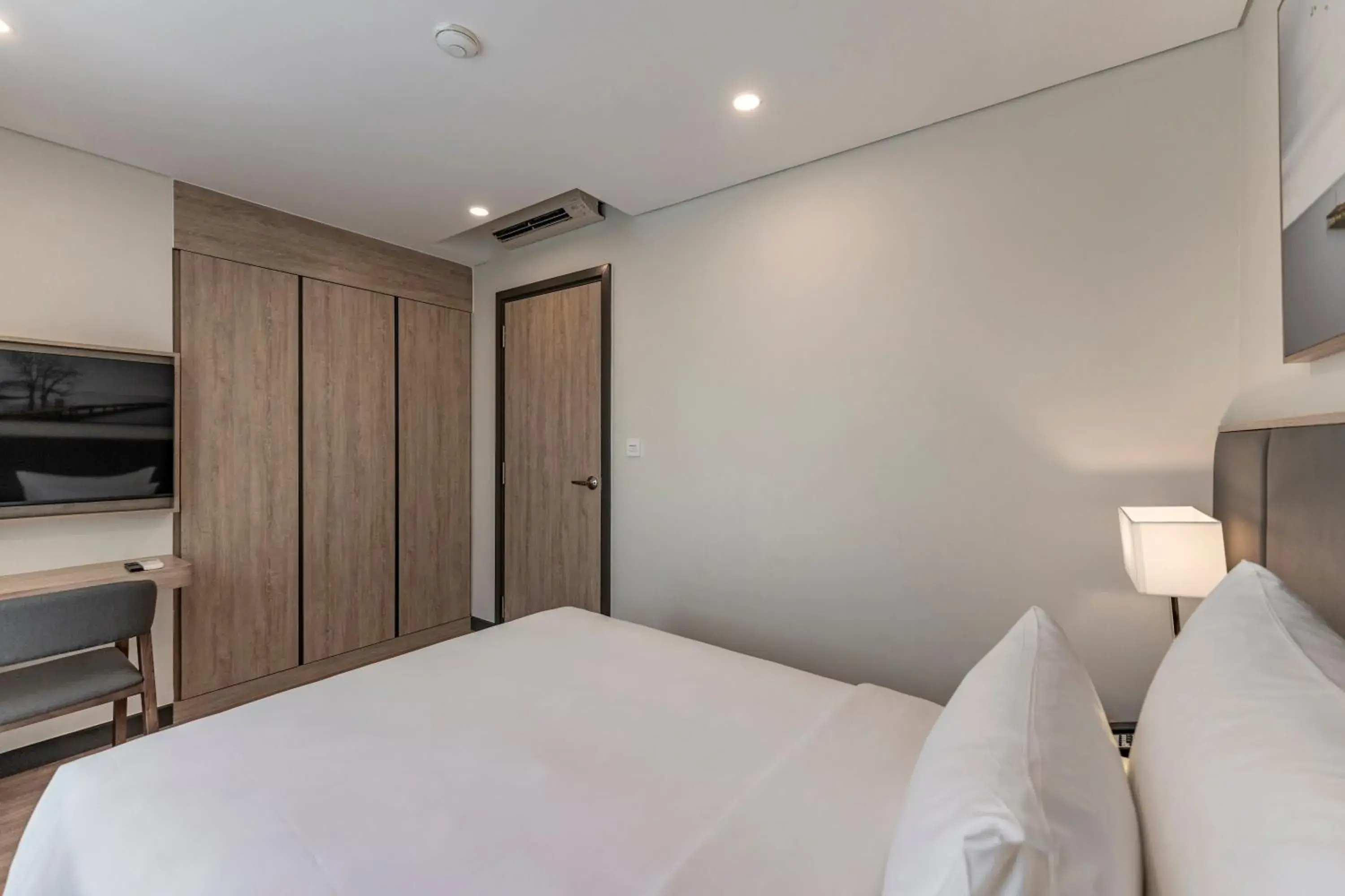 Bed in Garden View Court Suites Ho Chi Minh City Bed in Garden View Court Suites Ho Chi Minh City