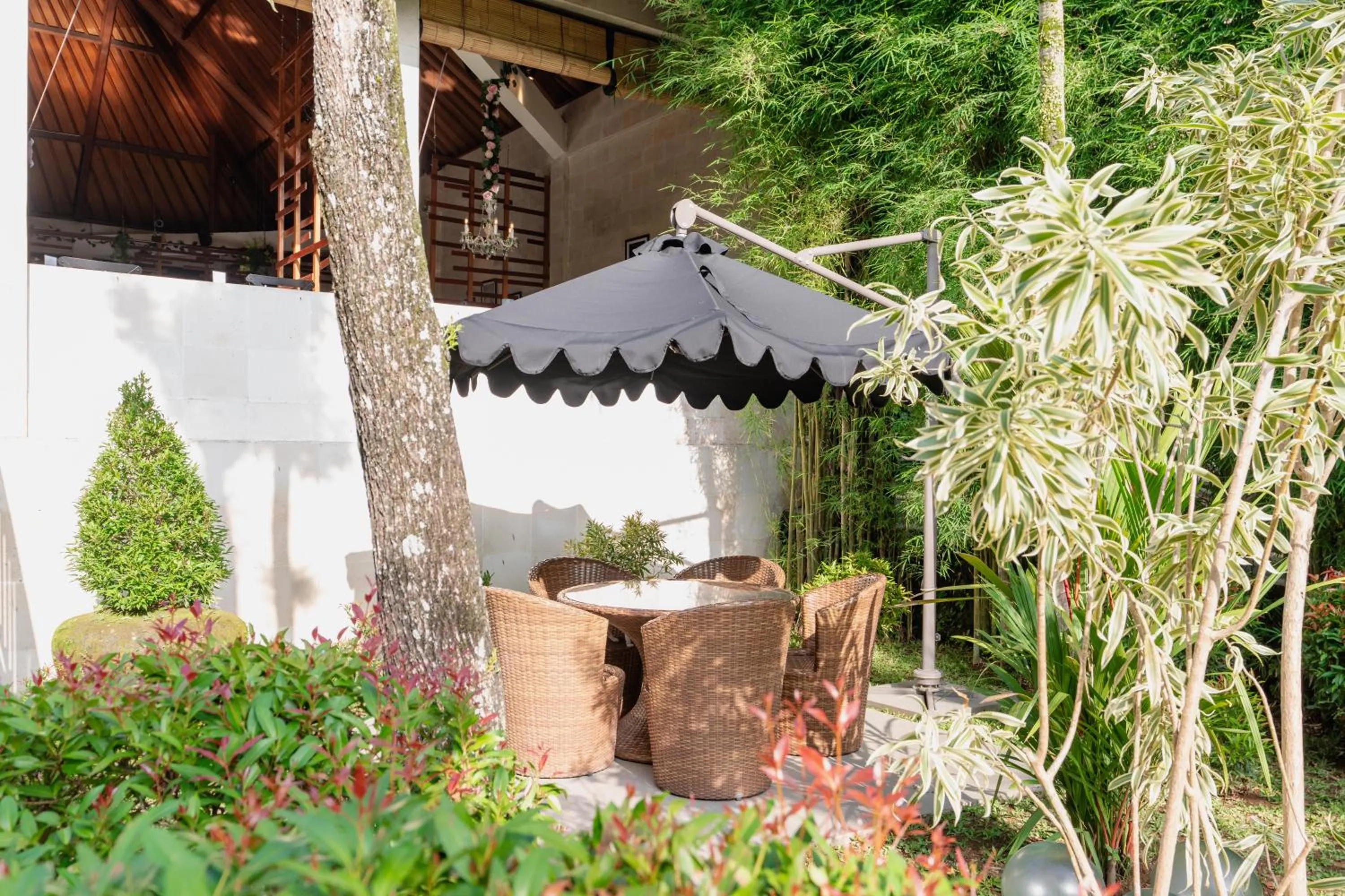 Dining area in Rouge - Villas Ubud