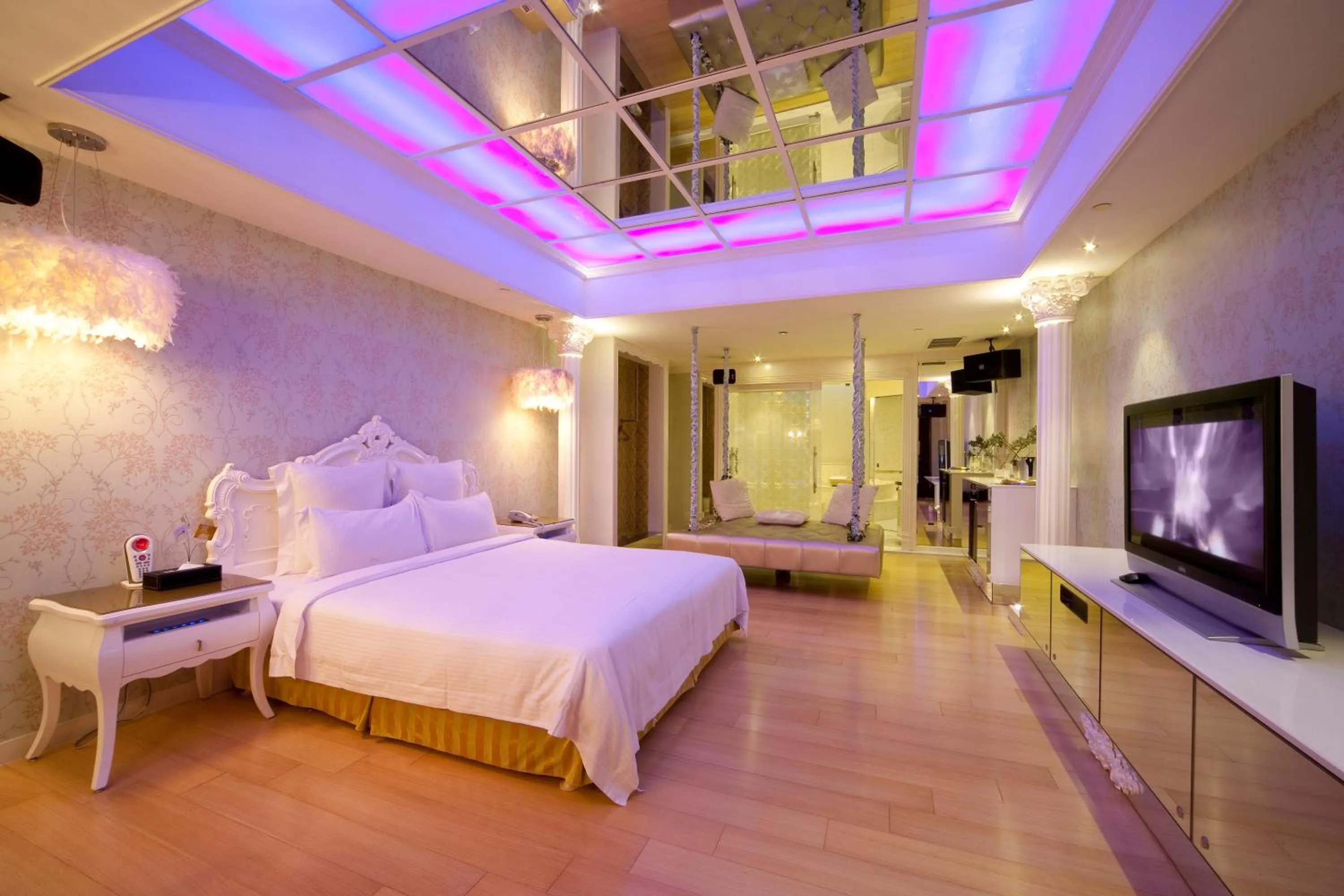 Bedroom, Bed in Wego Hotel - Linsen