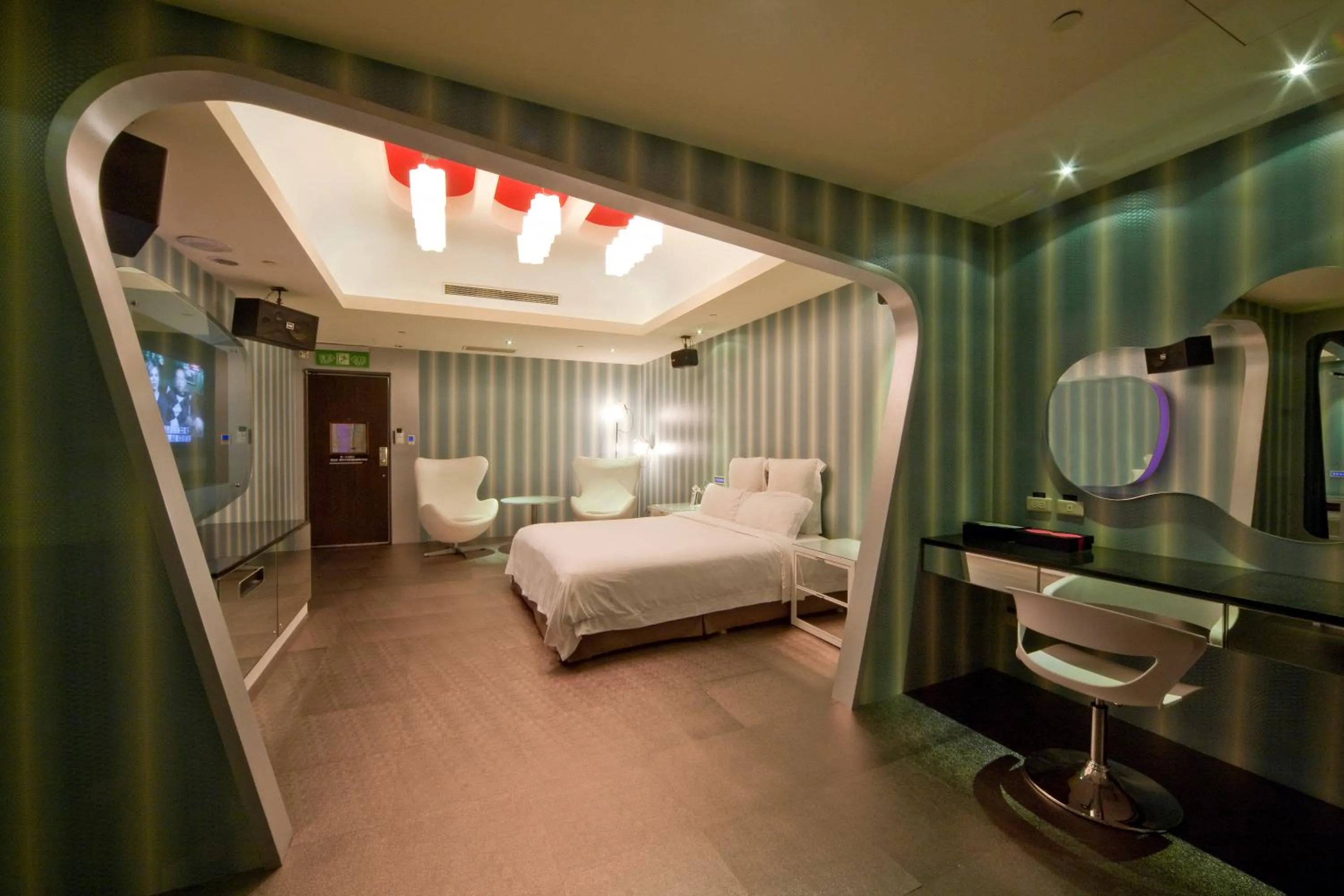 bunk bed, Bed in Wego Hotel - Linsen