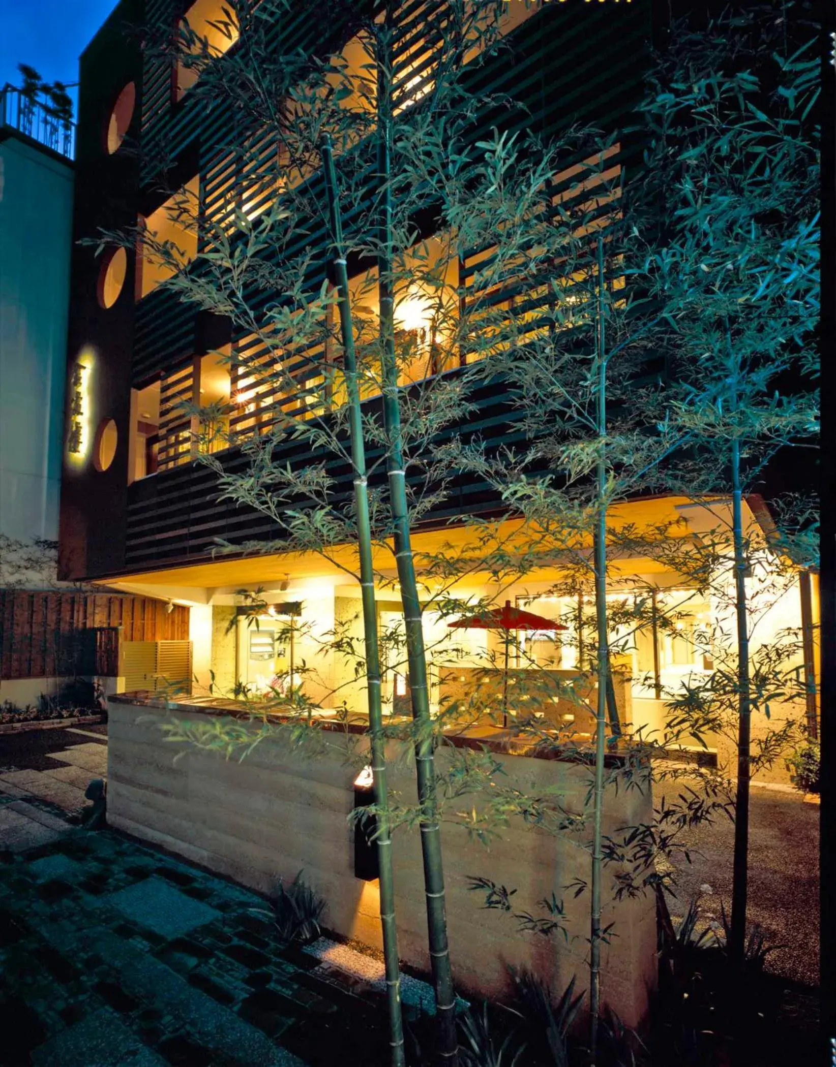 Property building in Kinparo Property building in Kinparo