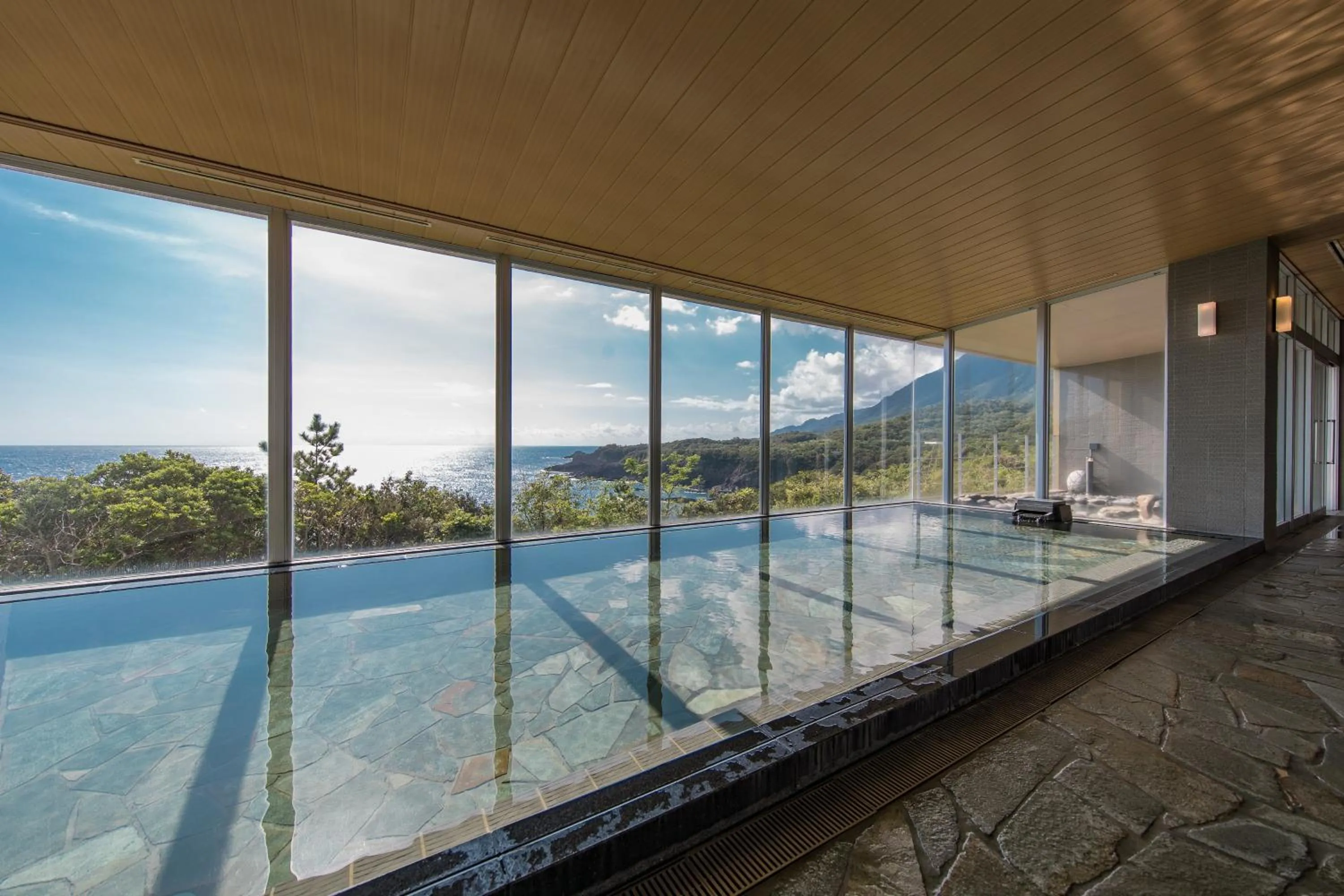 Hot Spring Bath in samana hotel Yakushima