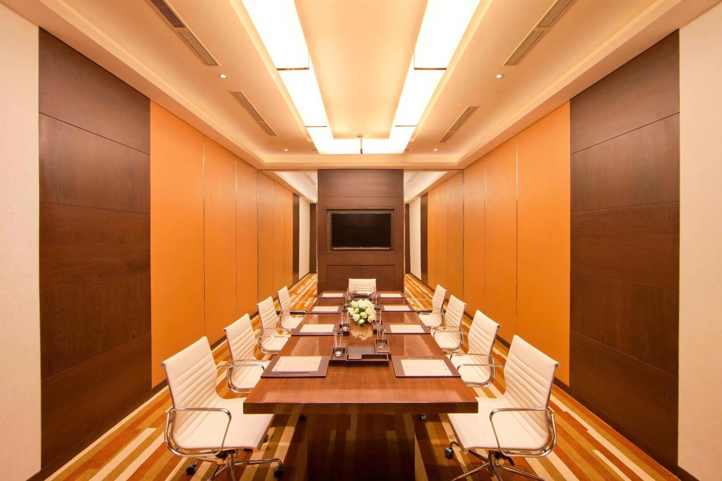 Meeting/conference room in Courtyard by Marriott Bhopal