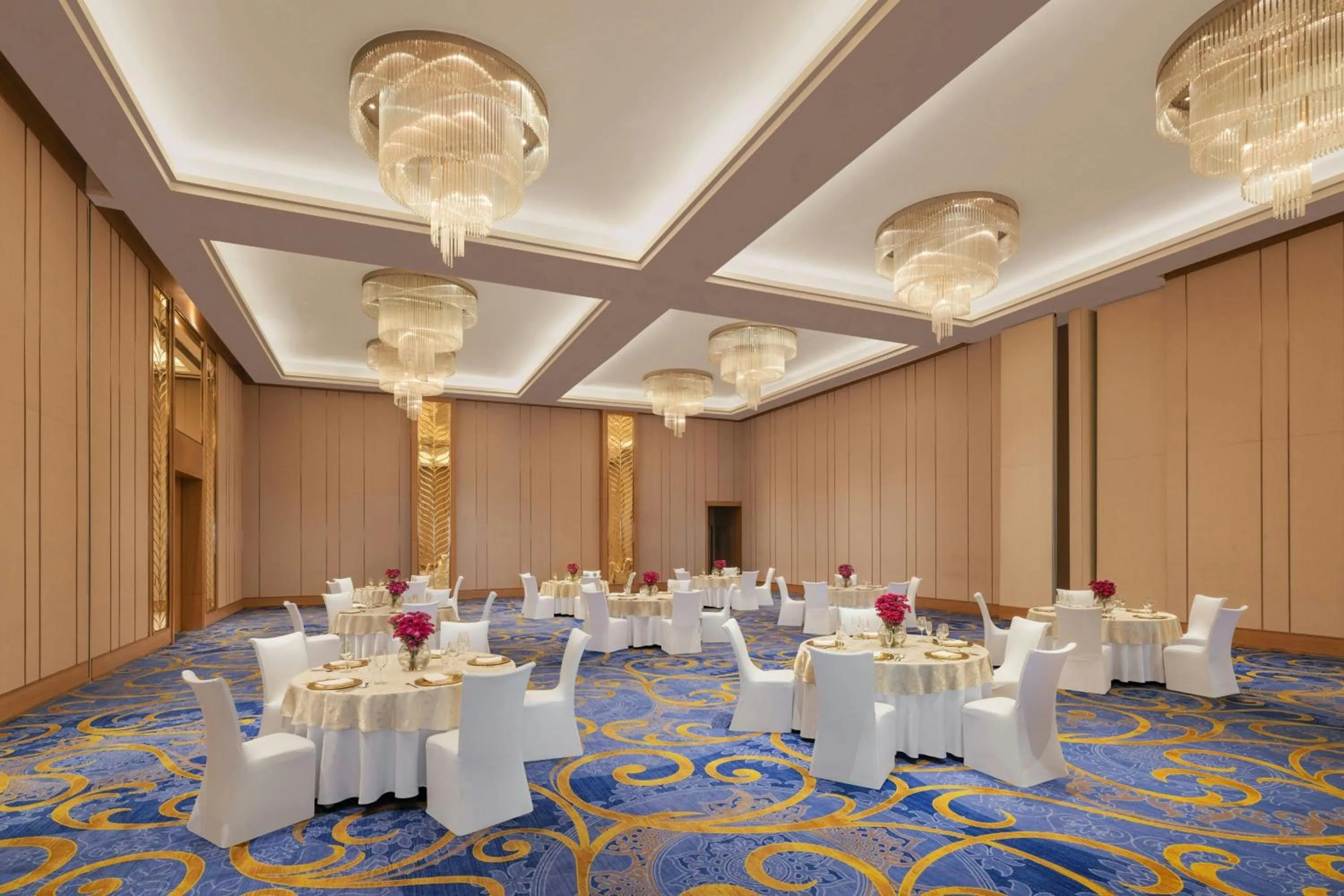 Meeting/conference room in Courtyard by Marriott Bhopal