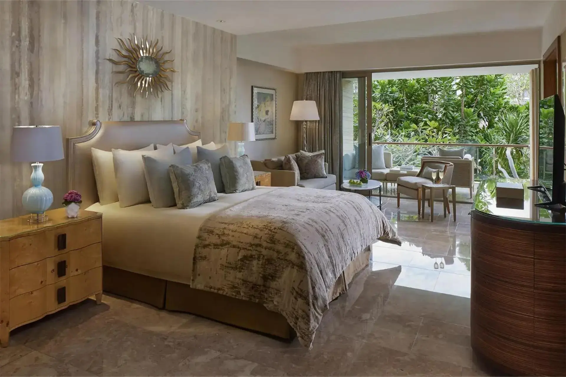 Bedroom, Bed in Mulia Resort Bedroom, Bed in Mulia Resort