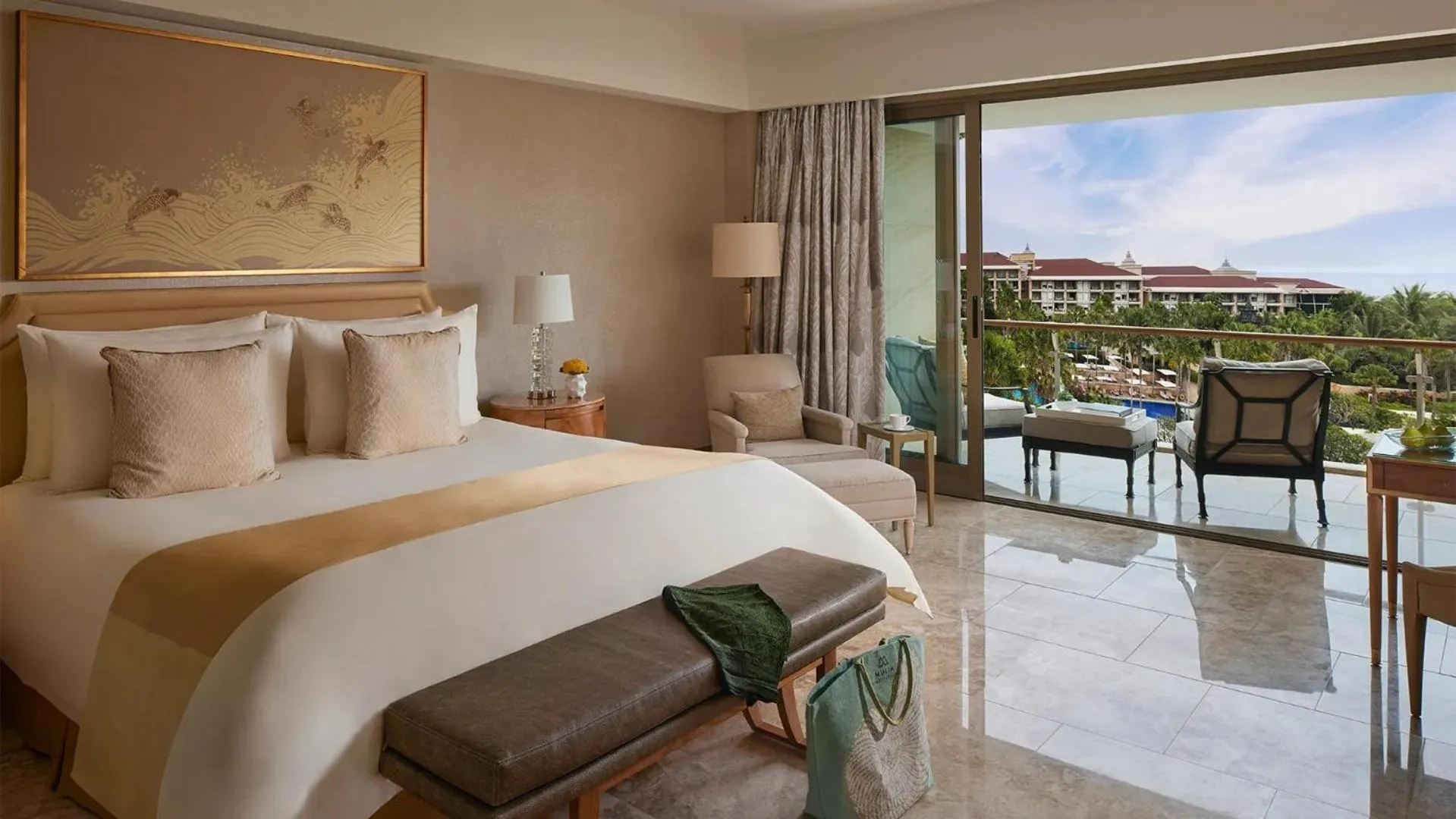 Bedroom, Bed in Mulia Resort