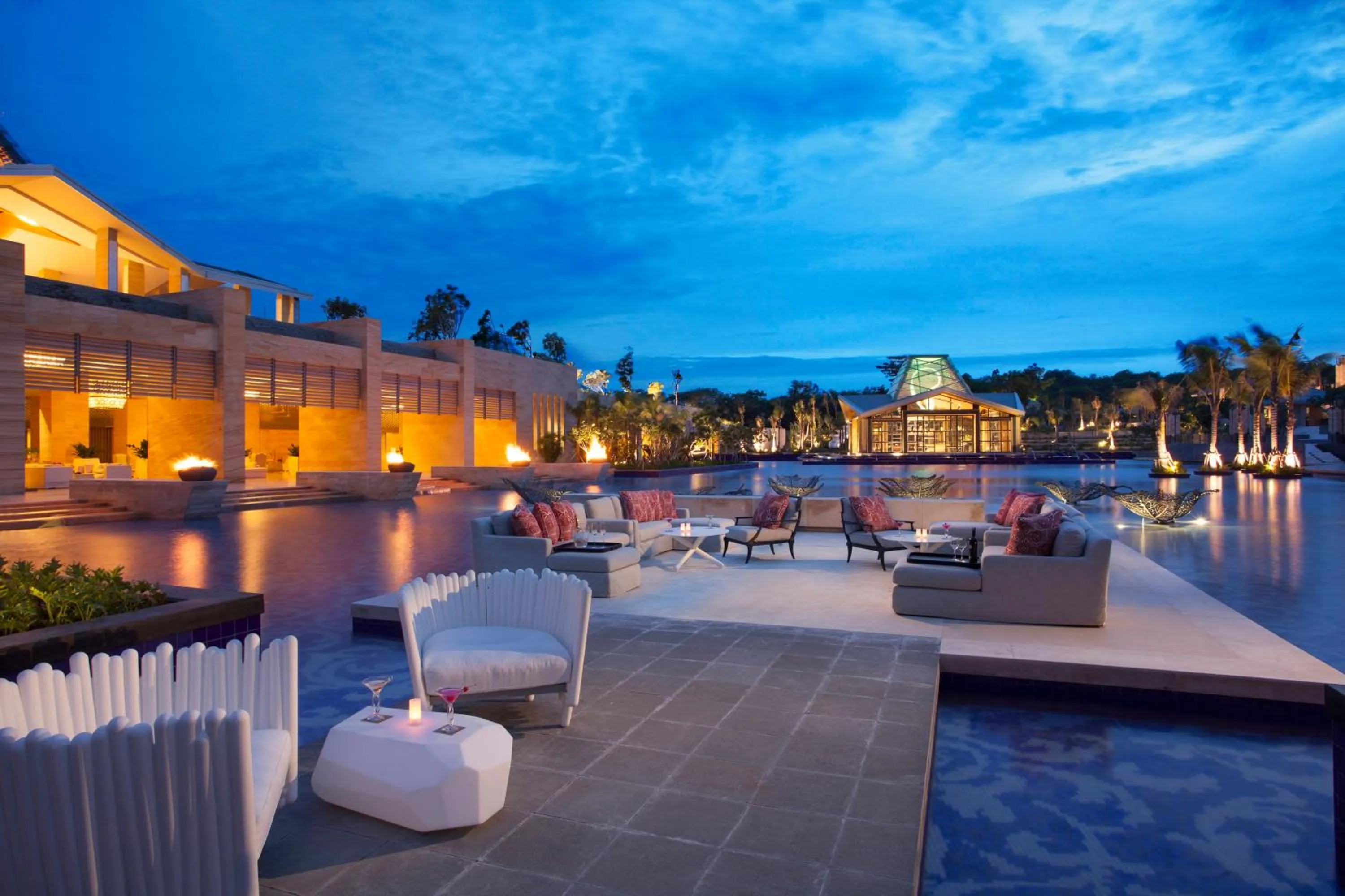 Facade/entrance in Mulia Resort