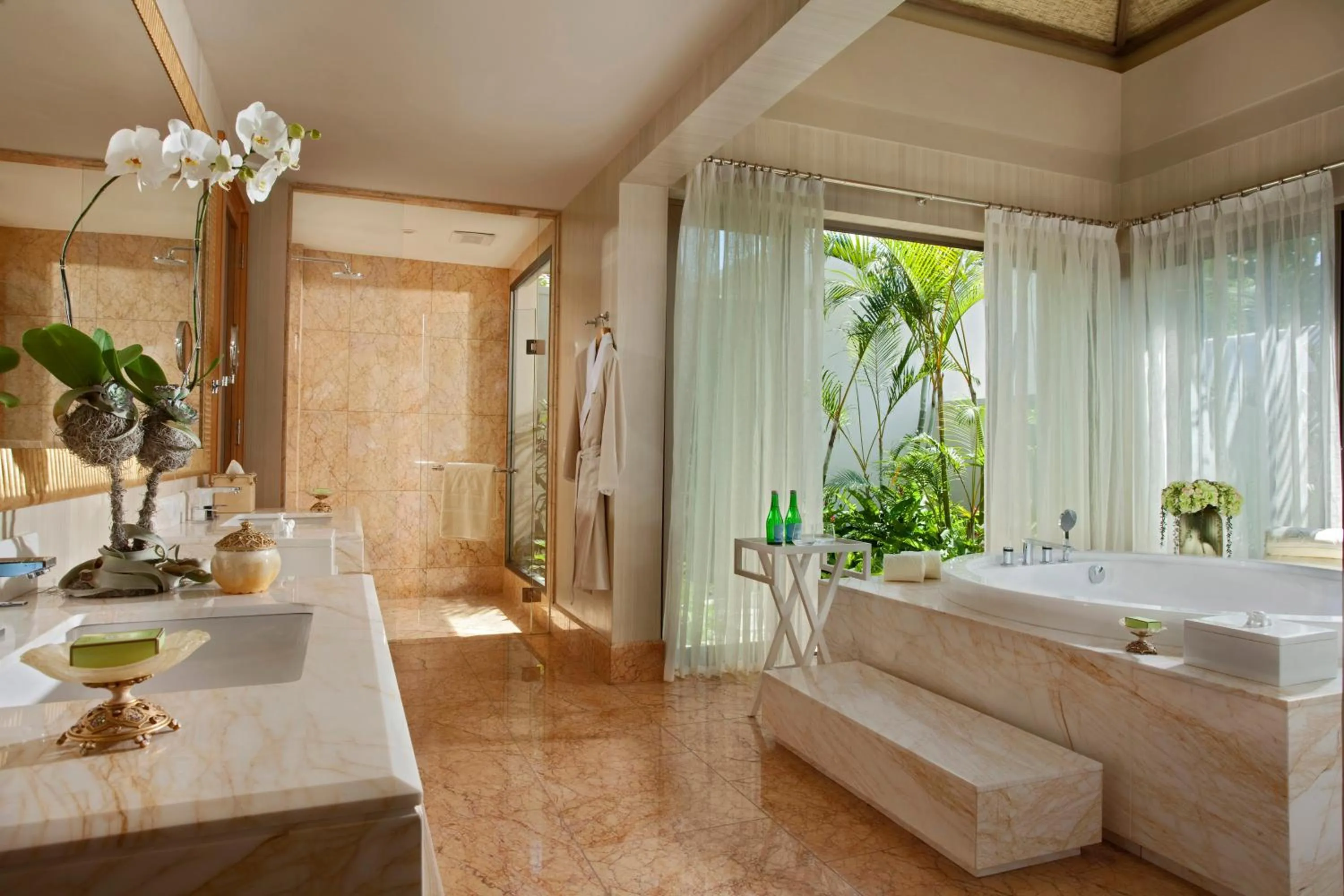 Bathroom in Mulia Villas