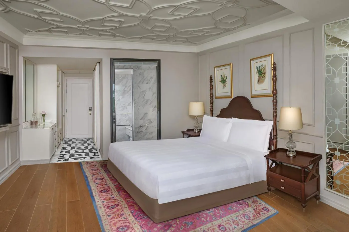 Bedroom, Bed in ITC Windsor, a Luxury Collection Hotel, Bengaluru