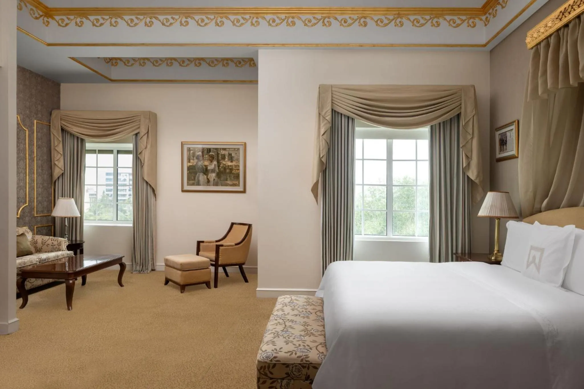 Photo of the whole room, Bed in ITC Windsor, a Luxury Collection Hotel, Bengaluru