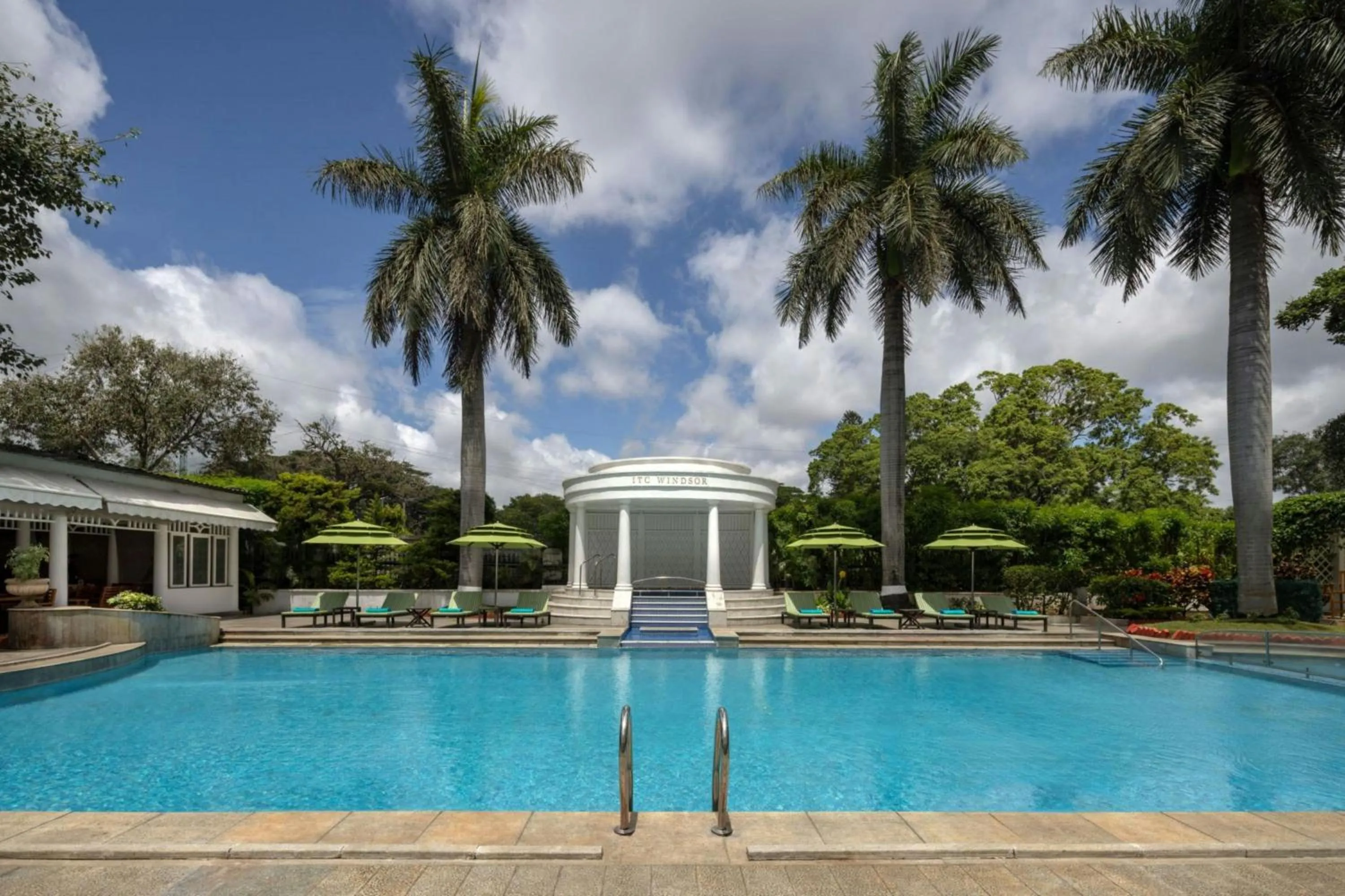 Swimming pool in ITC Windsor, a Luxury Collection Hotel, Bengaluru