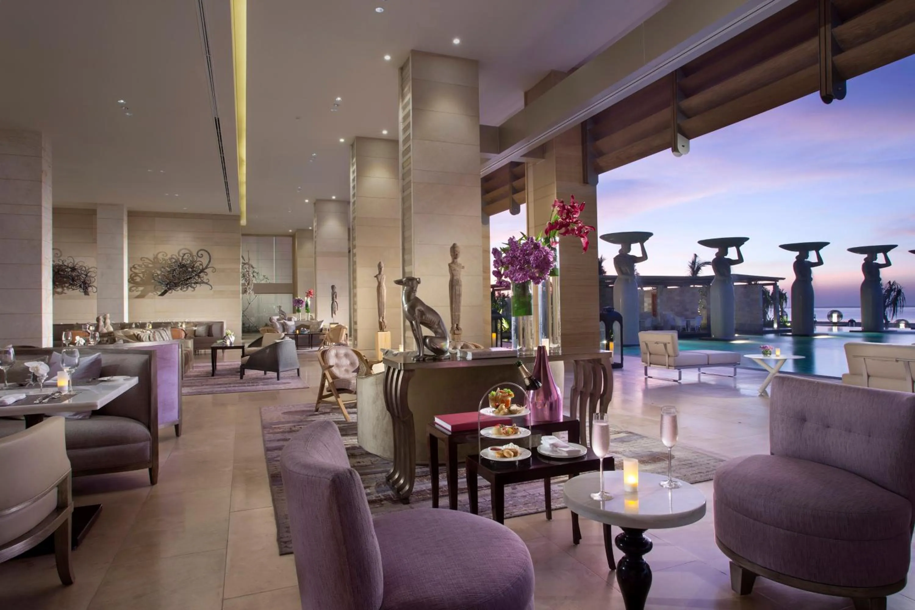 Lobby or reception in The Mulia