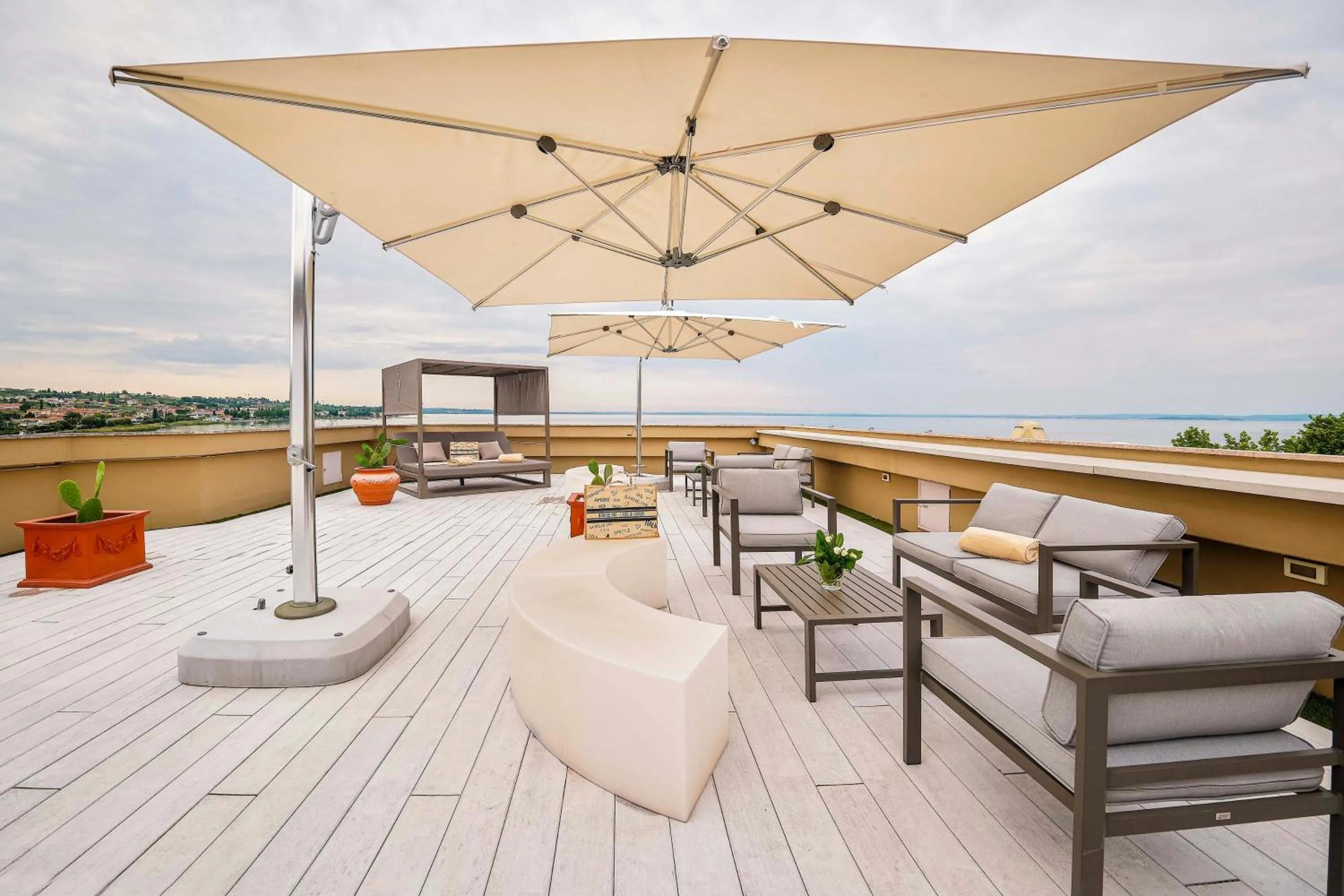 Balcony/Terrace in Kriss Internazionale Hotel