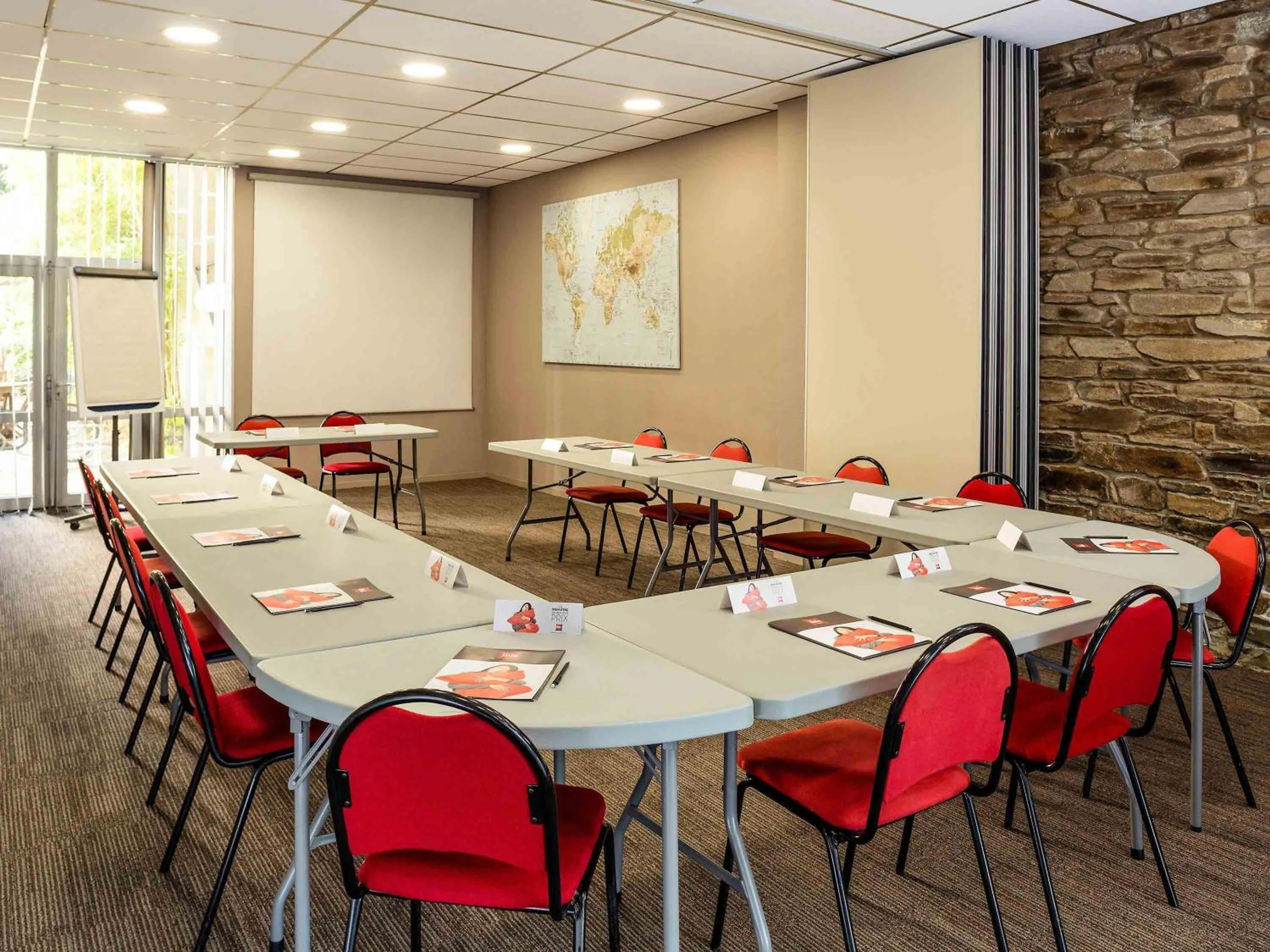 Meeting/conference room in ibis Lannion