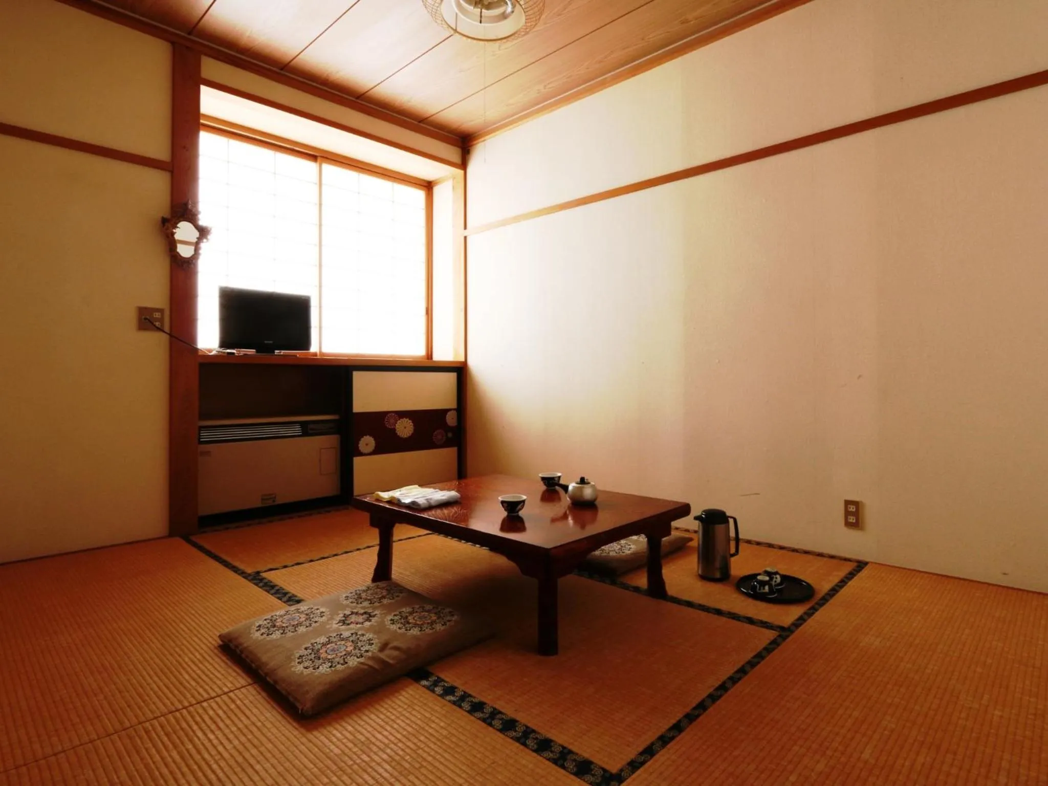 Photo of the whole room, Seating Area in Lodge Yukiyama