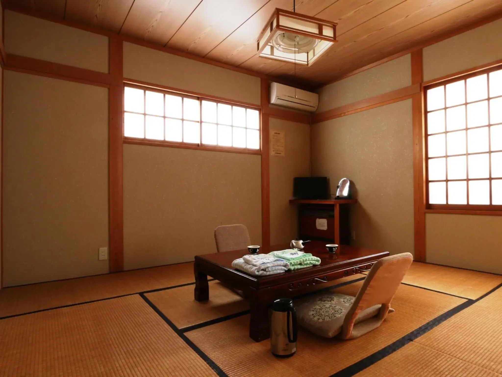 Photo of the whole room, Seating Area in Lodge Yukiyama