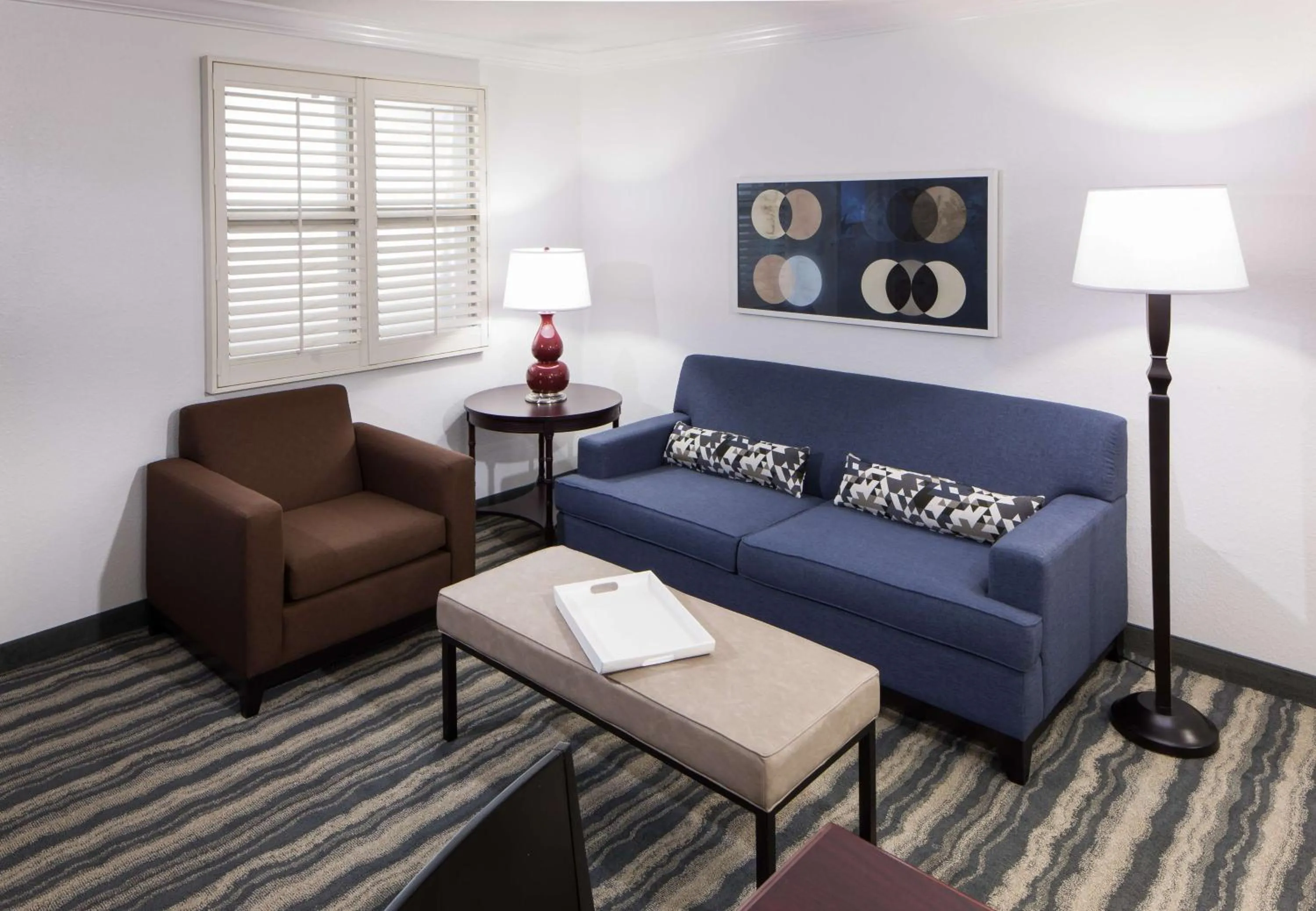 Living room in Embassy Suites by Hilton Tampa Brandon