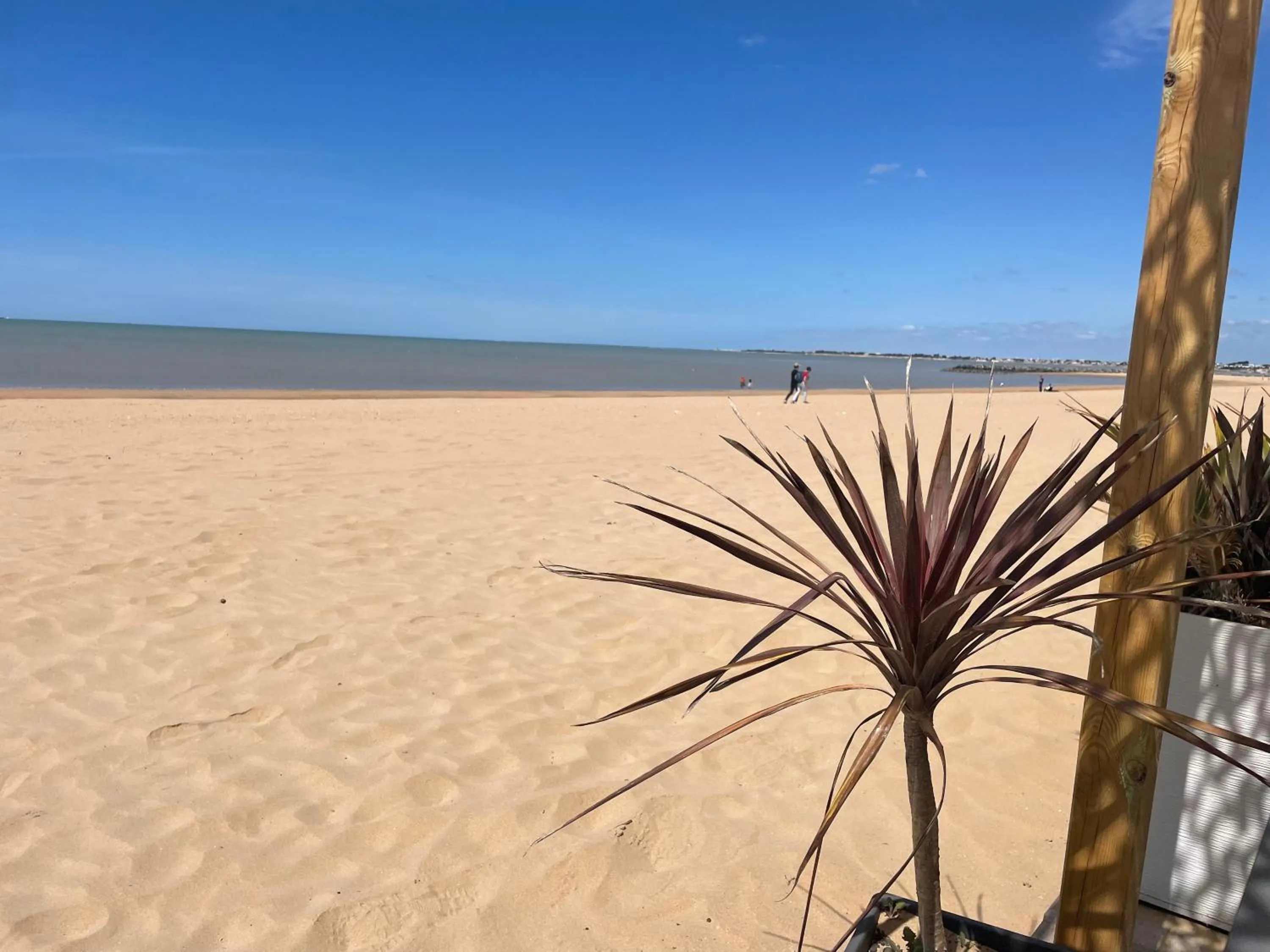 Nearby landmark, Beach in L'Acadie Brasserie Plage