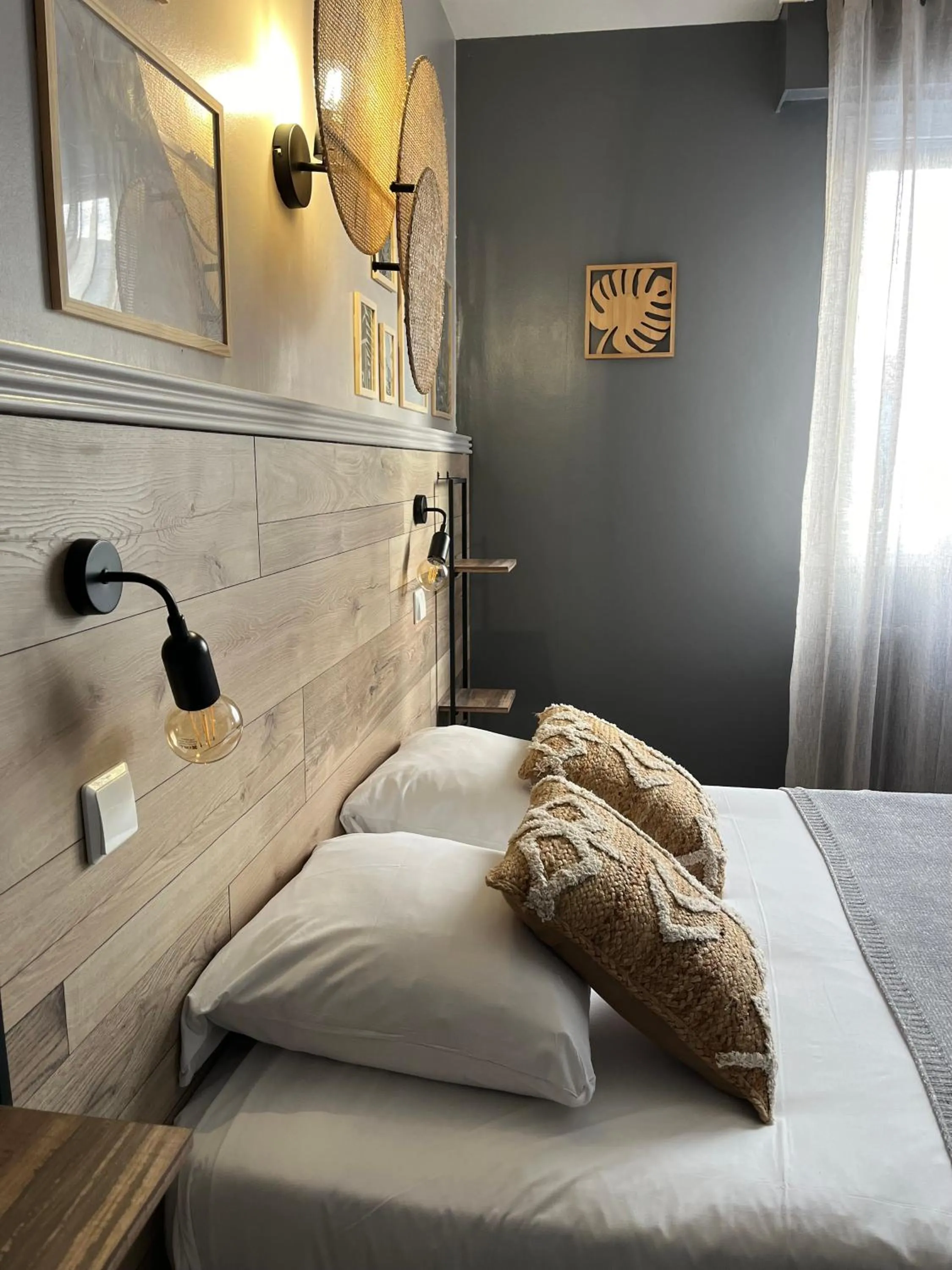 Bed in L'Acadie Brasserie Plage