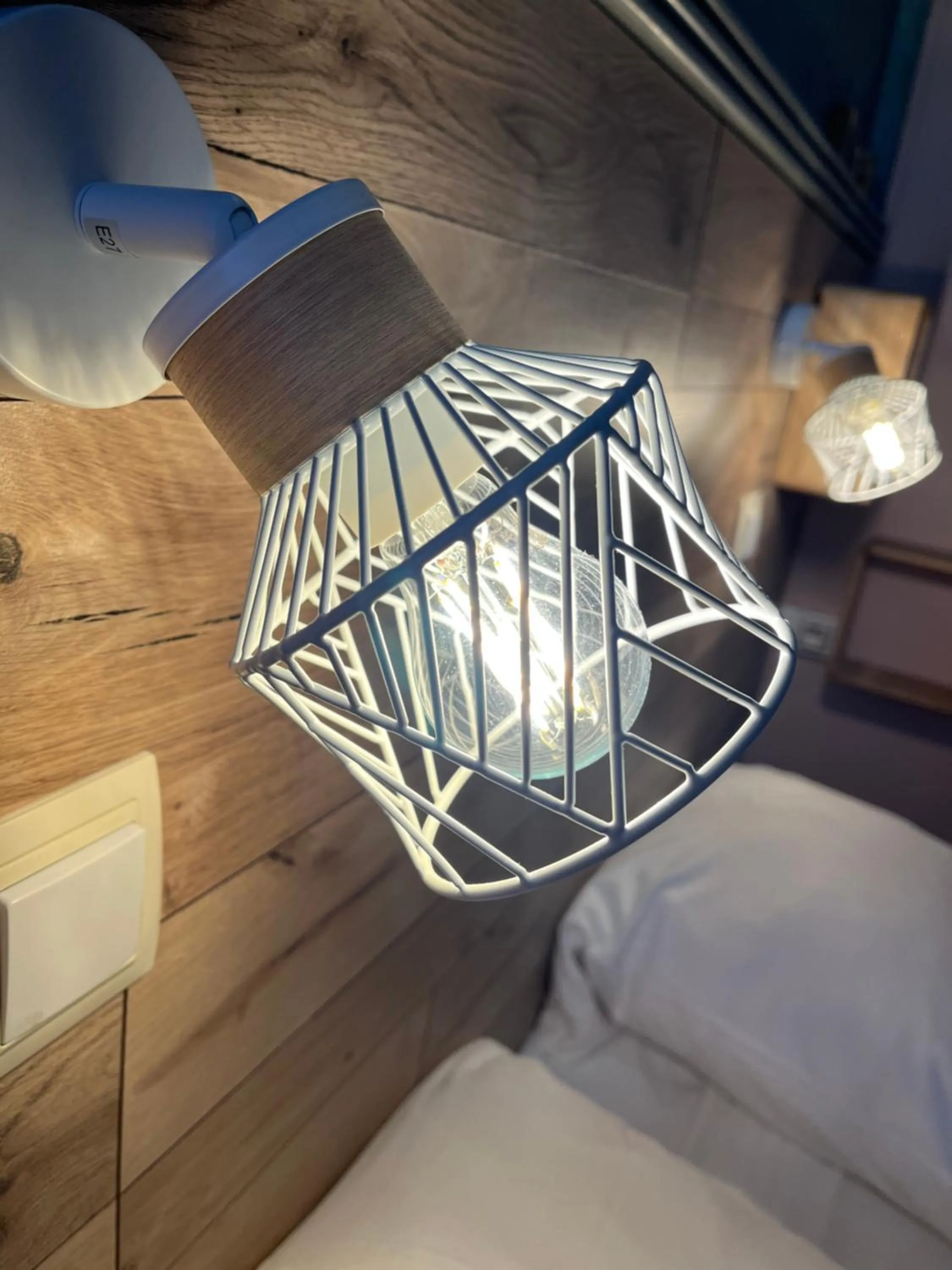 Photo of the whole room, Bed in L'Acadie Brasserie Plage