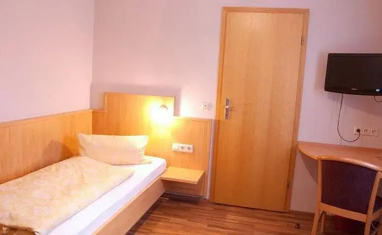 Single Room in Hotel Restaurant Bürgerstuben Single Room in Hotel Restaurant Bürgerstuben