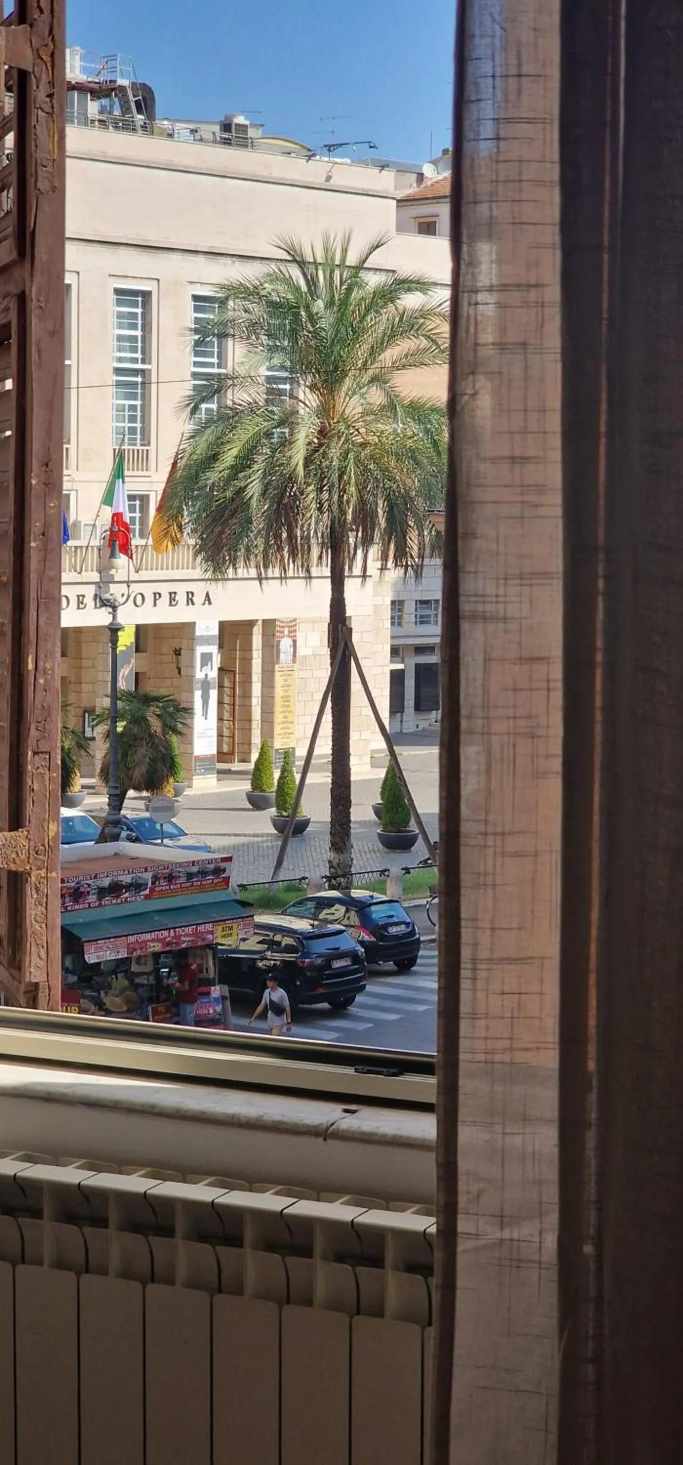 Photo of the whole room in Casa al Viminale