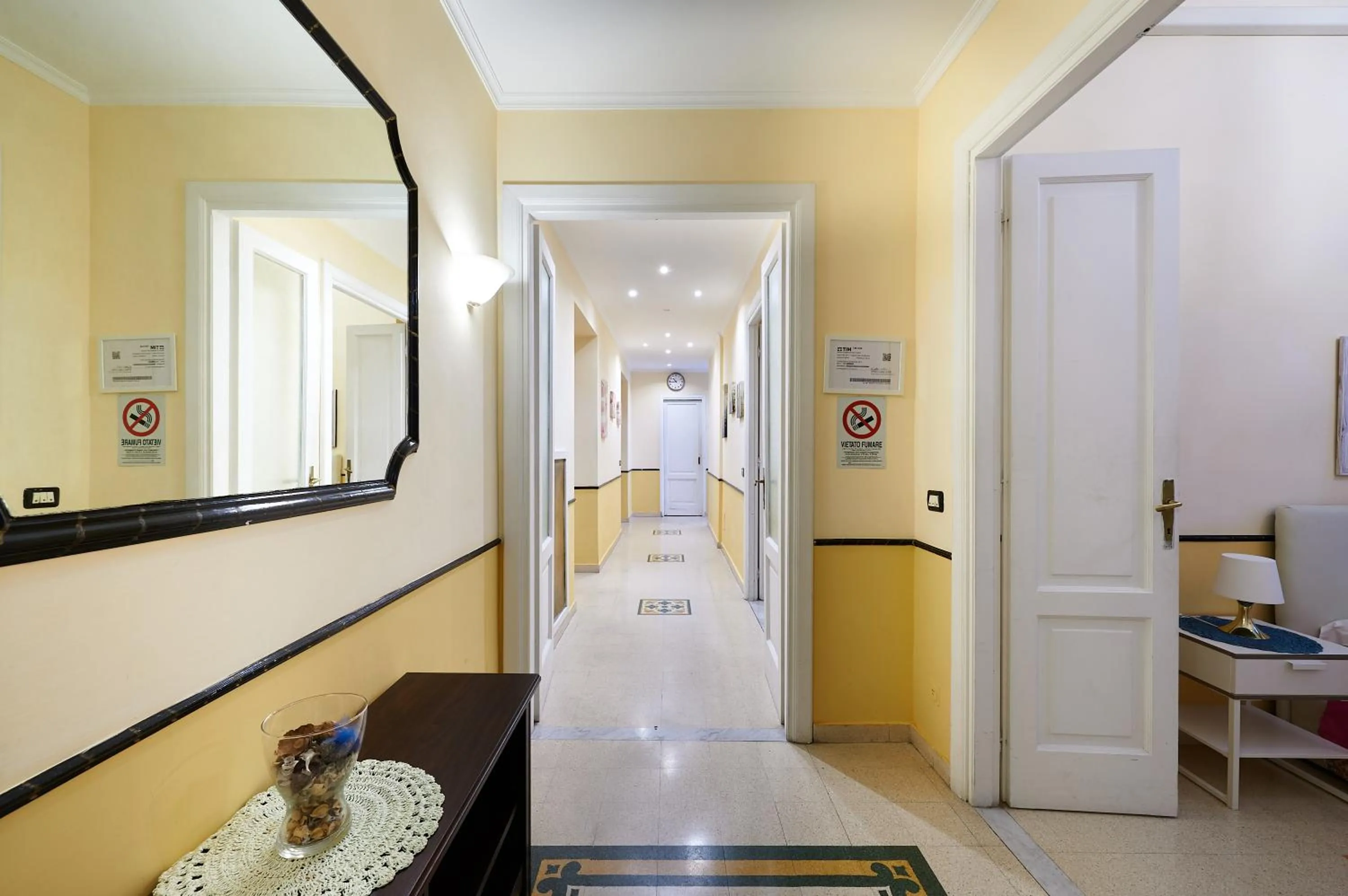 Photo of the whole room in Casa al Viminale