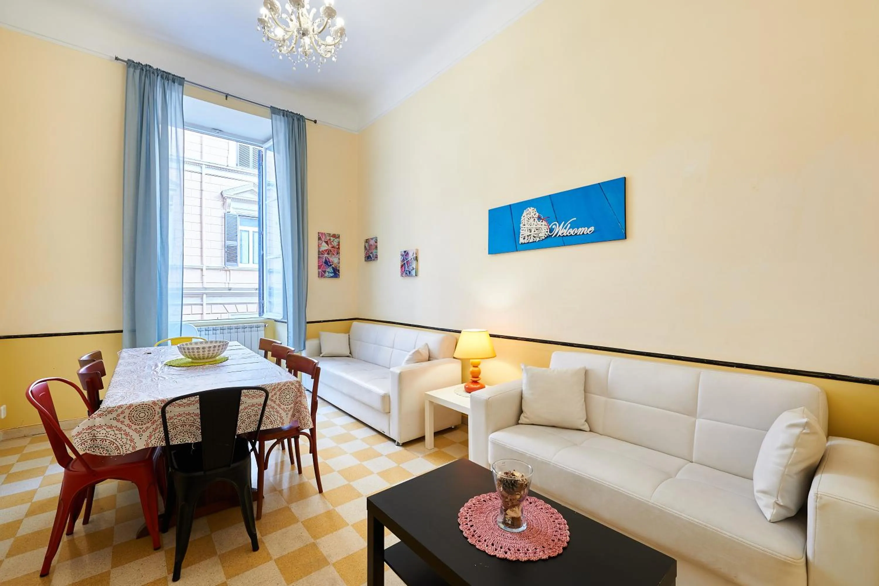 Communal lounge/ TV room in Casa al Viminale