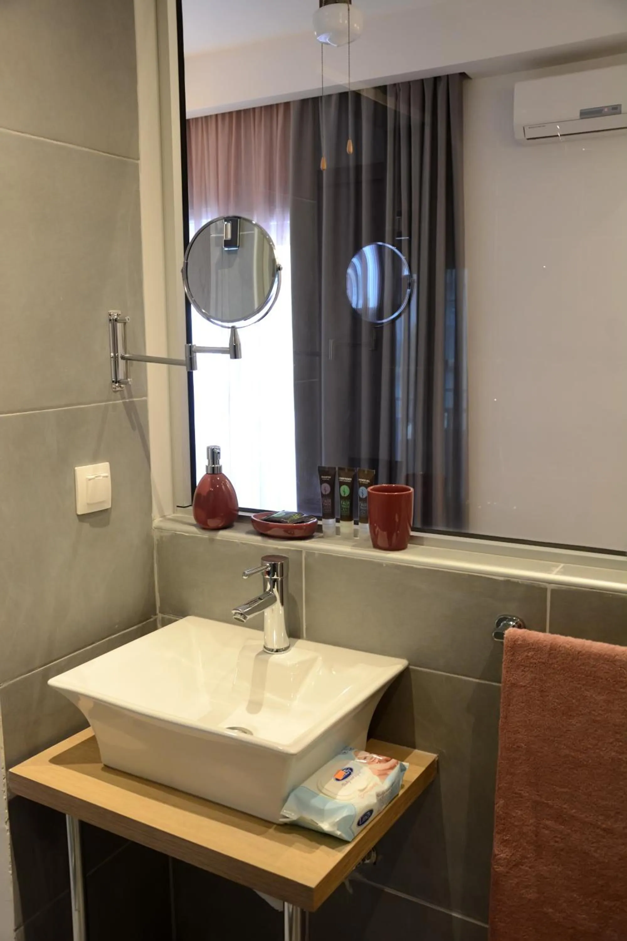 Bathroom in Ammos Hotel