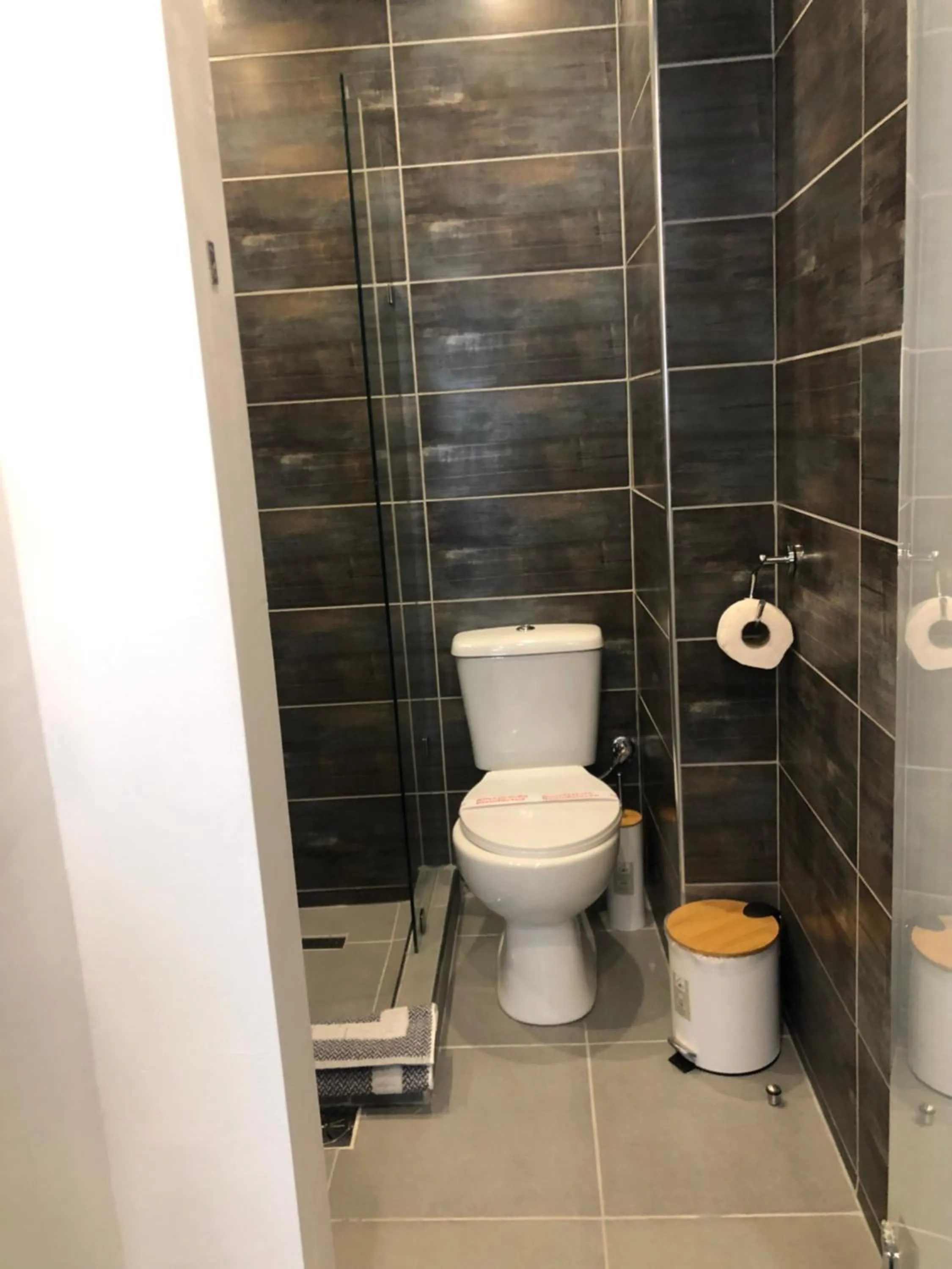 Shower in Ammos Hotel