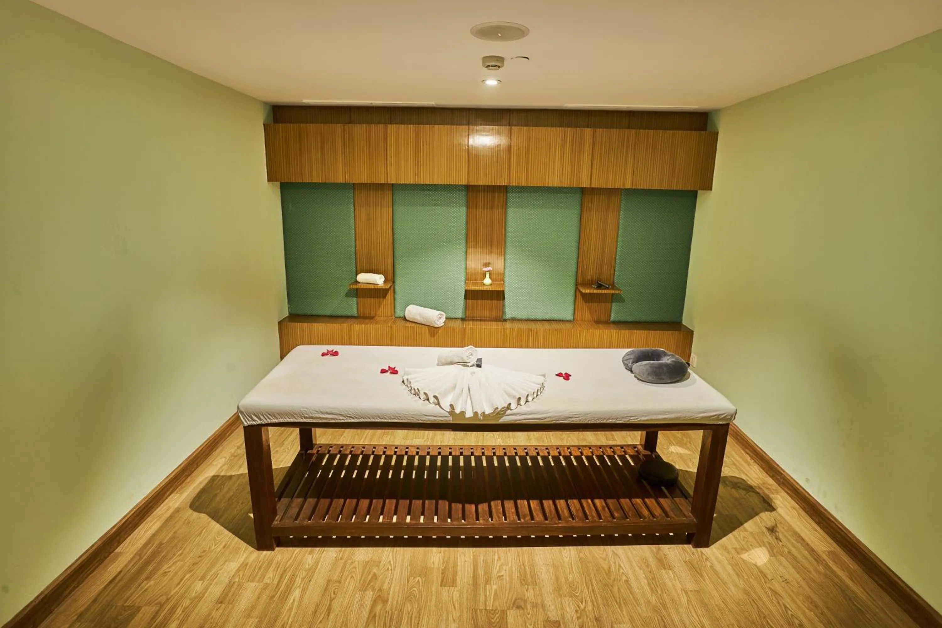 Spa and wellness centre/facilities in Hotel Crowne Imperial