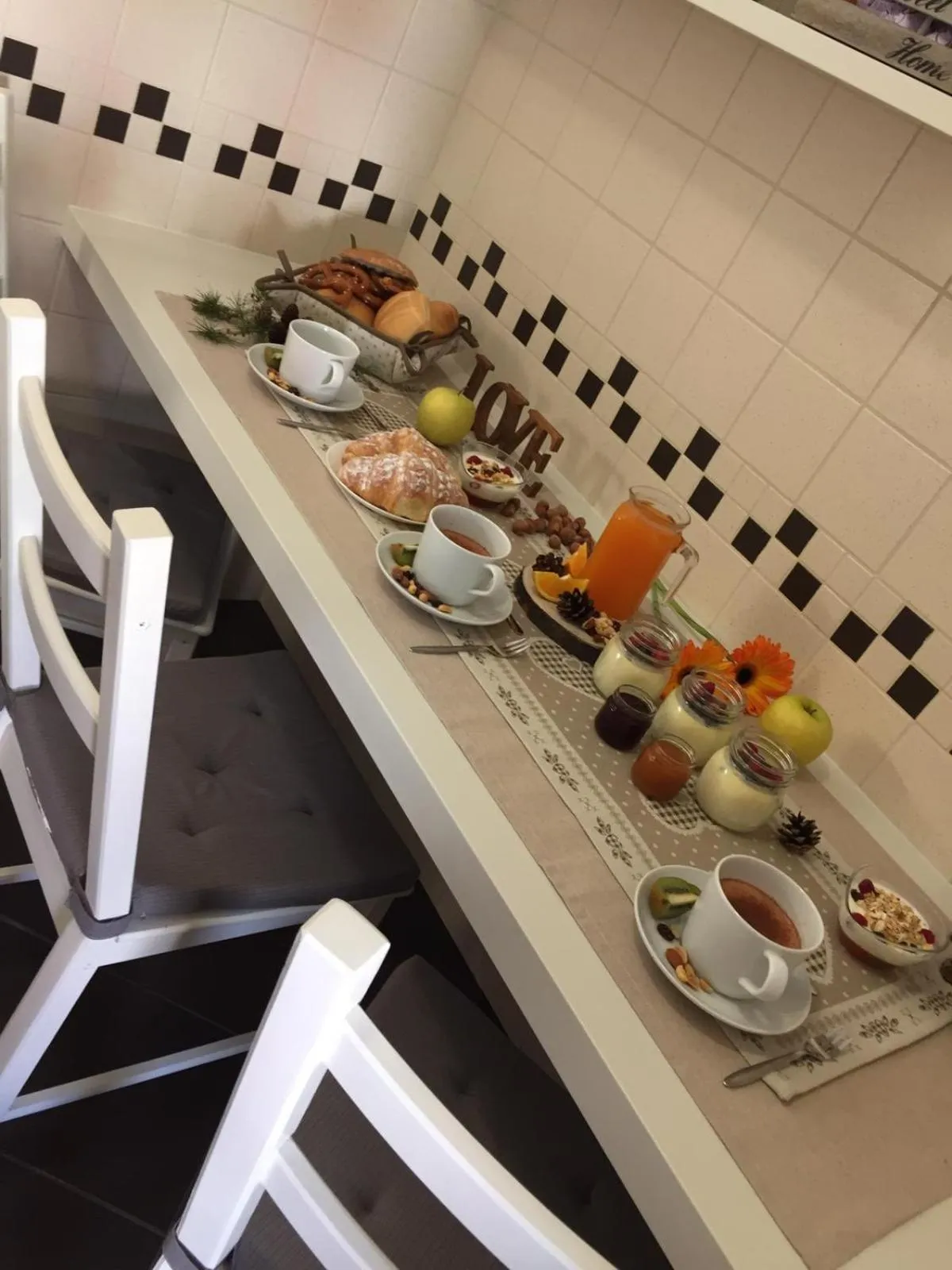 Breakfast in DAD HOME