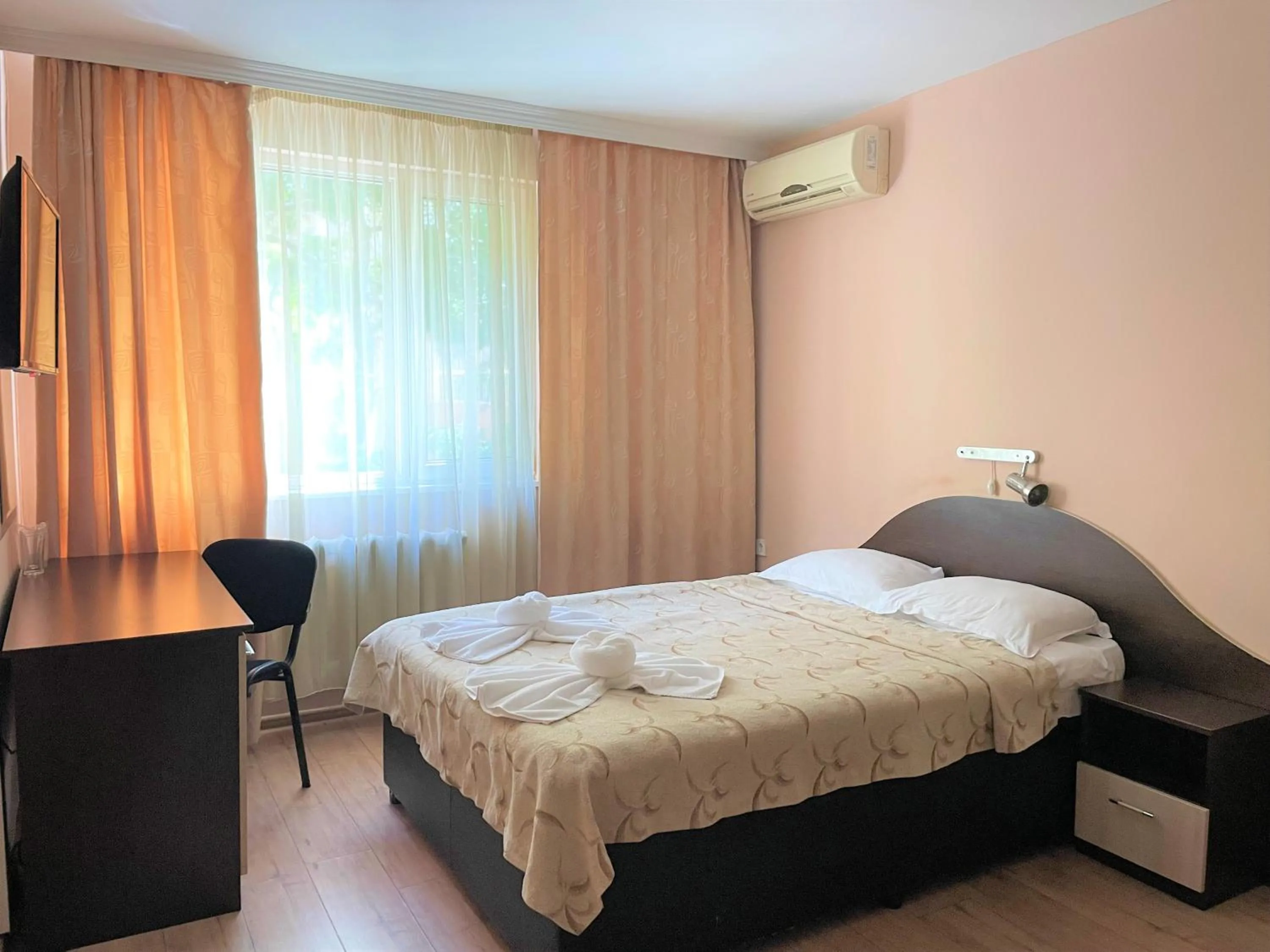 Photo of the whole room in Family Hotel Central