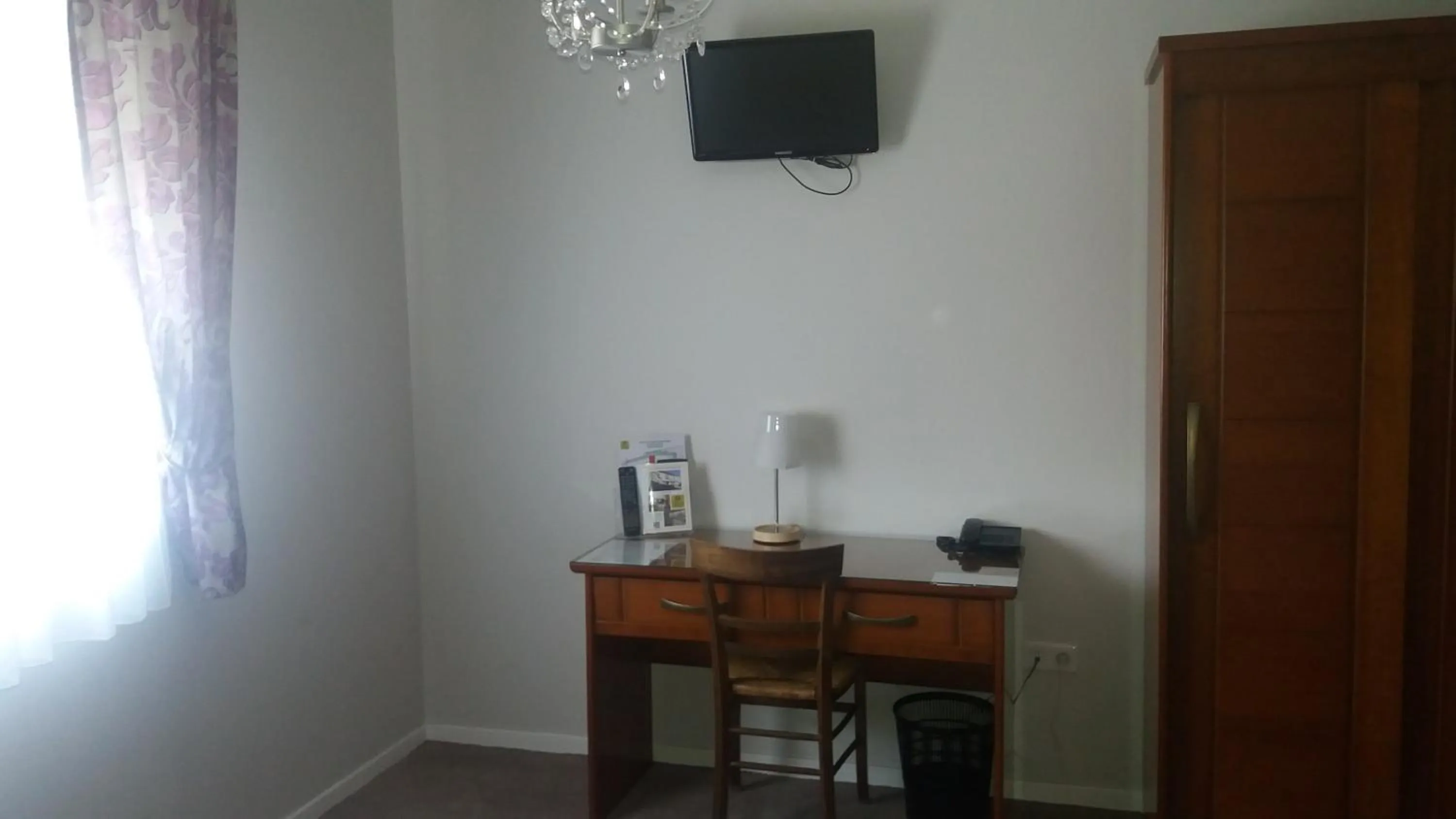 Photo of the whole room in Logis Hôtel & Restaurant du Chemin des Dames