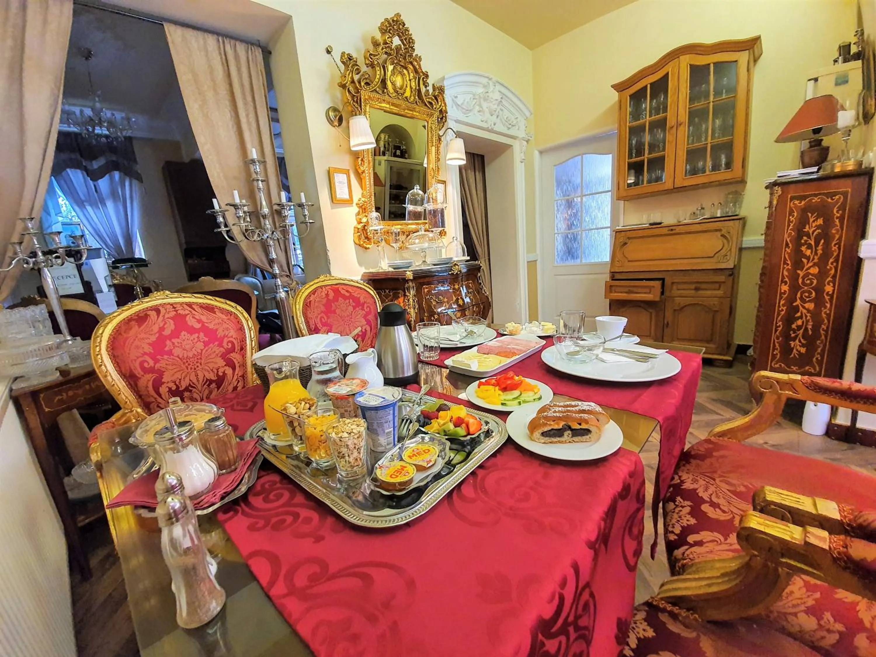 Breakfast in Rezidence Zámeček - Boutique Hotel