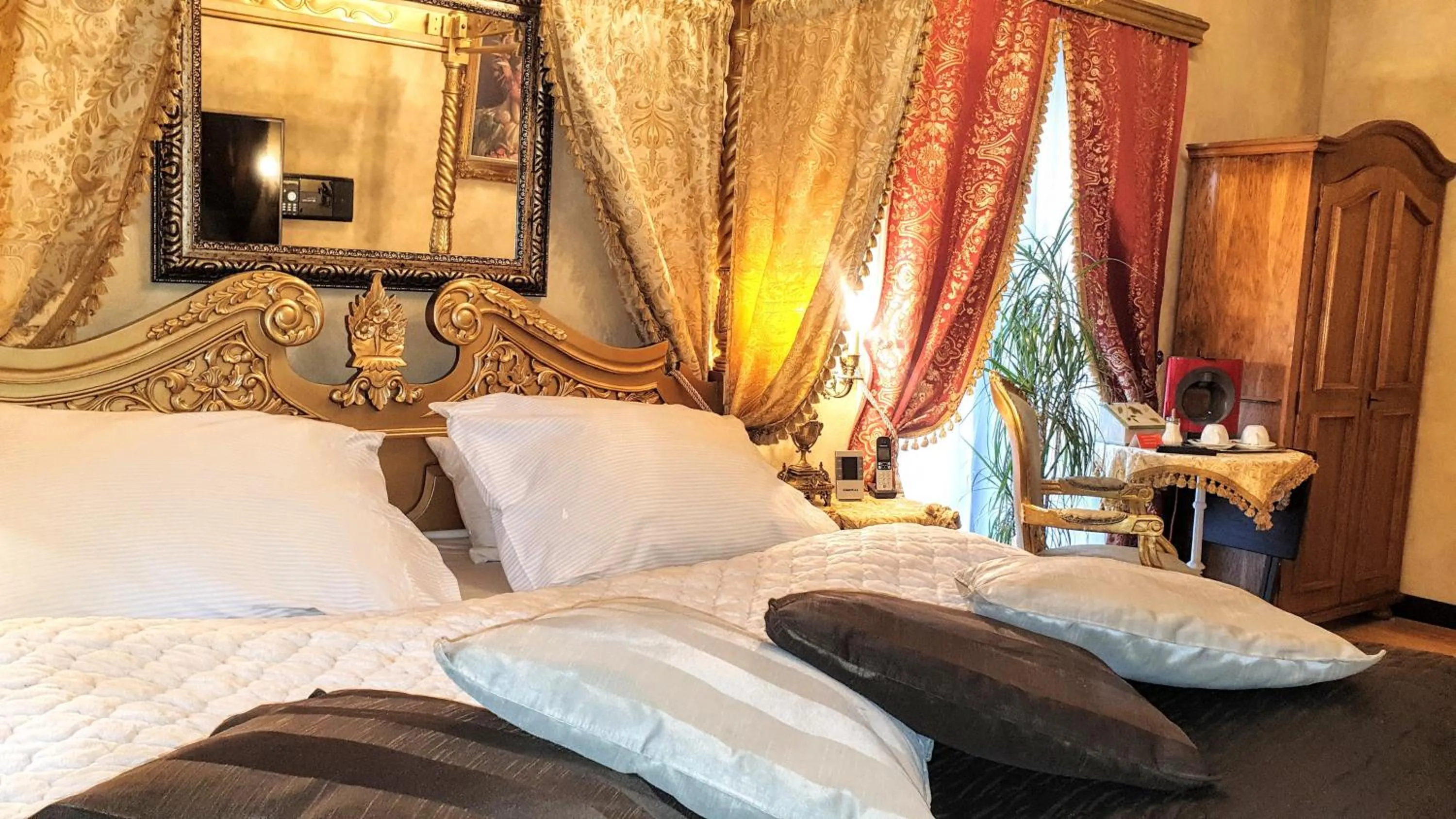 Bed in Rezidence Zámeček - Boutique Hotel