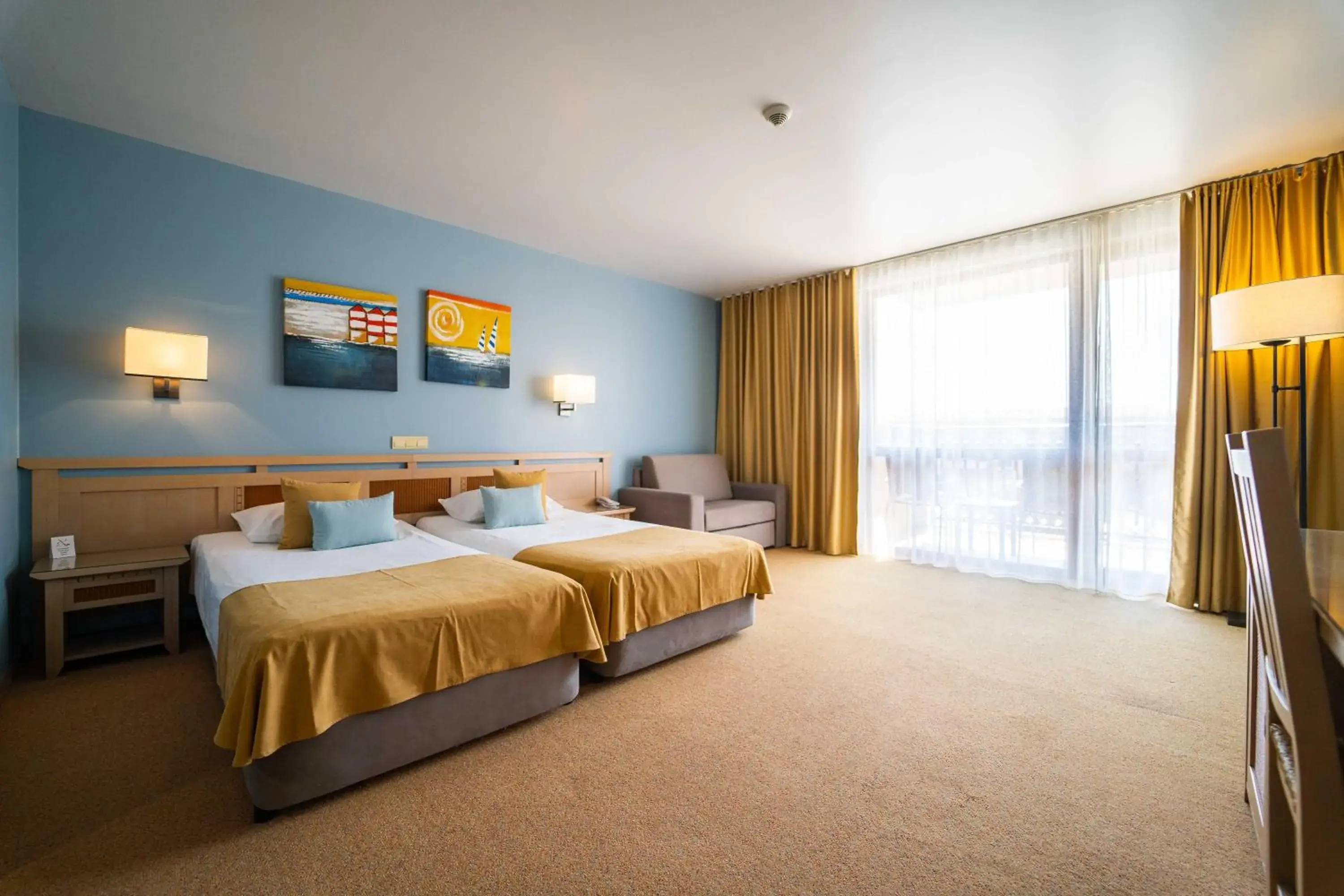 Twin Room with Side Sea View - Free Parking & Beach Access in HVD Clubhotel Miramar - 24 Hours Ultra All Inclusive & Free Parking Twin Room with Side Sea View - Free Parking & Beach Access in HVD Clubhotel Miramar - 24 Hours Ultra All Inclusive & Free Parking