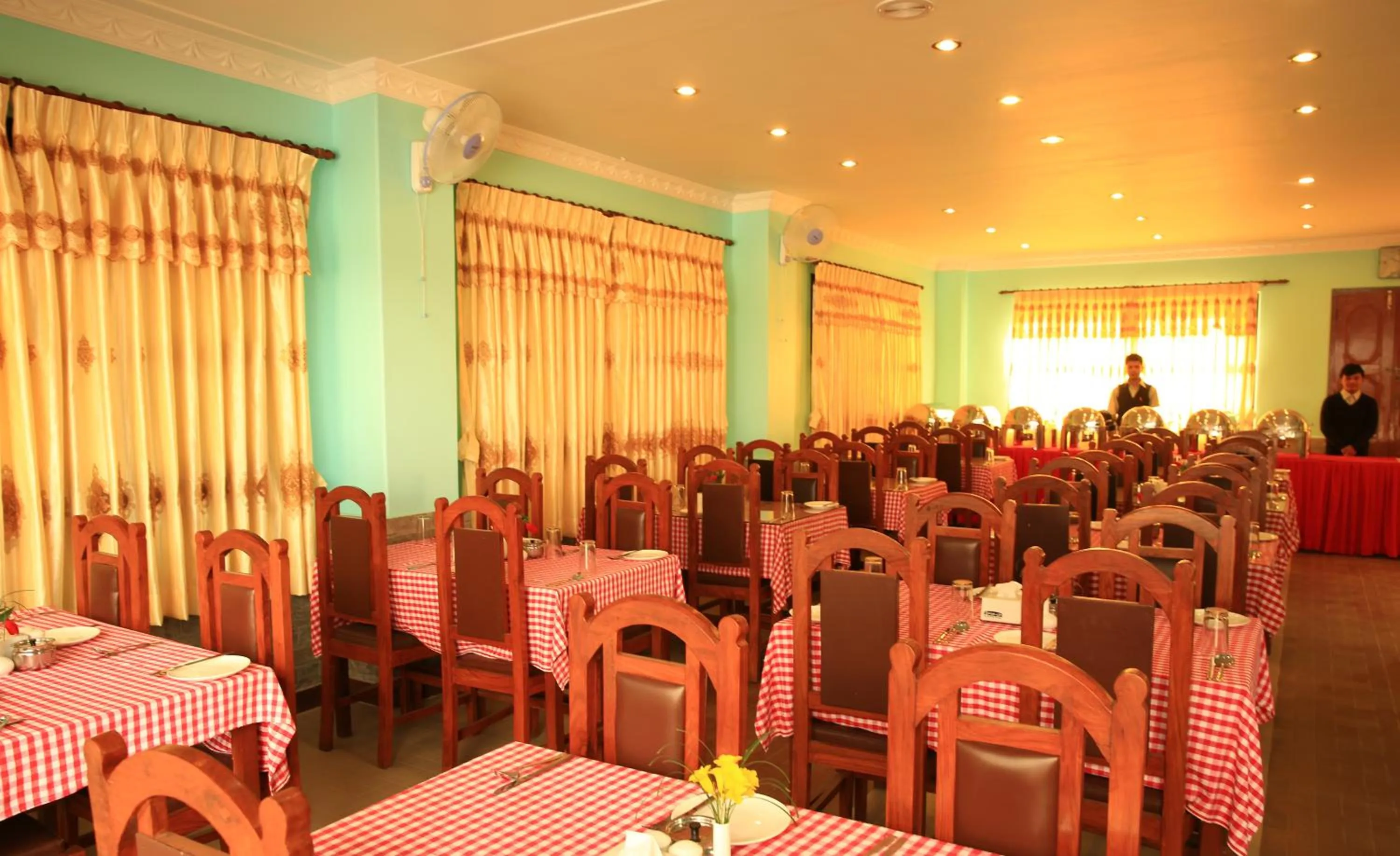 Dining area in Hotel River Park